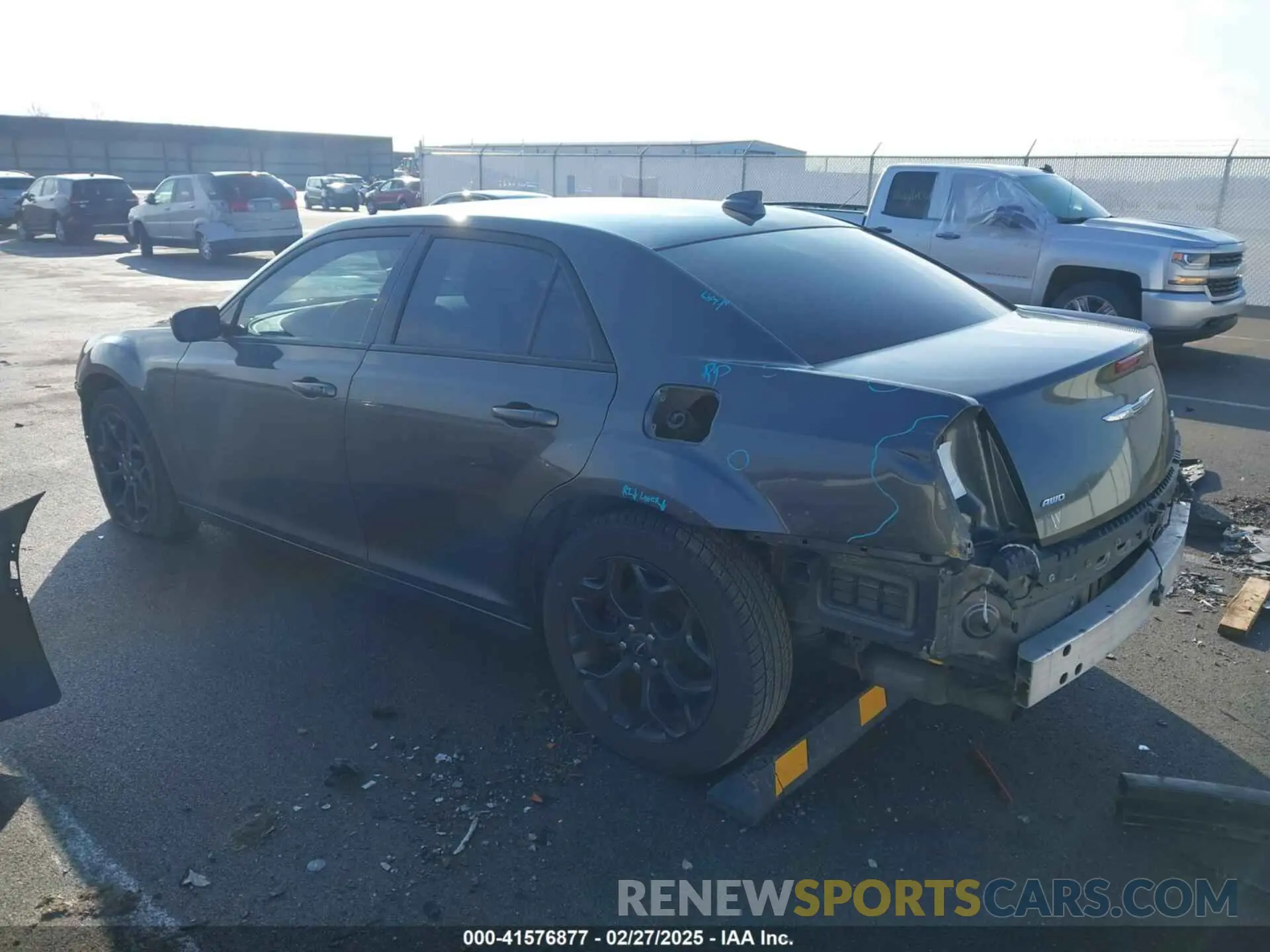 3 fotografías del automóvil dañado 2C3CCAGG3KH586418 CHRYSLER 300 2019