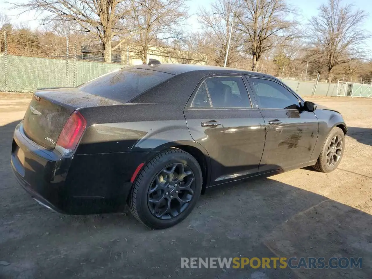 3 fotografías del automóvil dañado 2C3CCAGG5KH539732 CHRYSLER 300 2019