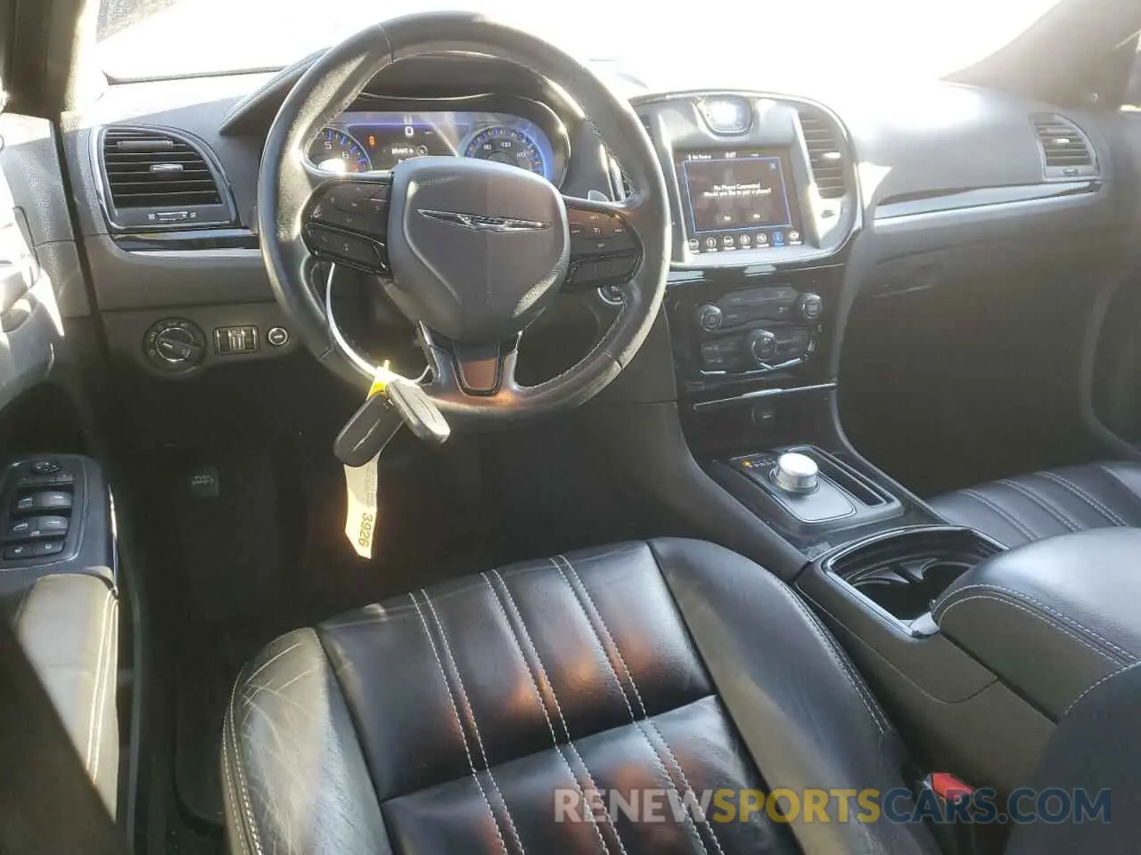 8 fotografías del automóvil dañado 2C3CCAGG5KH539732 CHRYSLER 300 2019