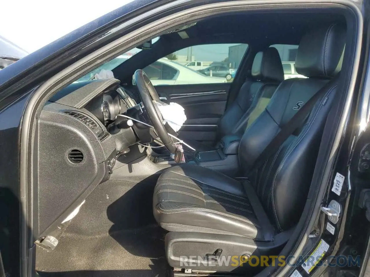7 fotografías del automóvil dañado 2C3CCAGG7KH610672 CHRYSLER 300 2019