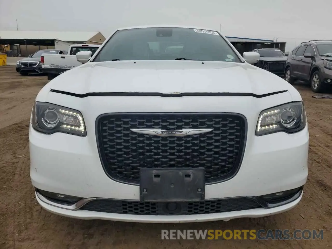 5 fotografías del automóvil dañado 2C3CCAGG7KH701361 CHRYSLER 300 2019