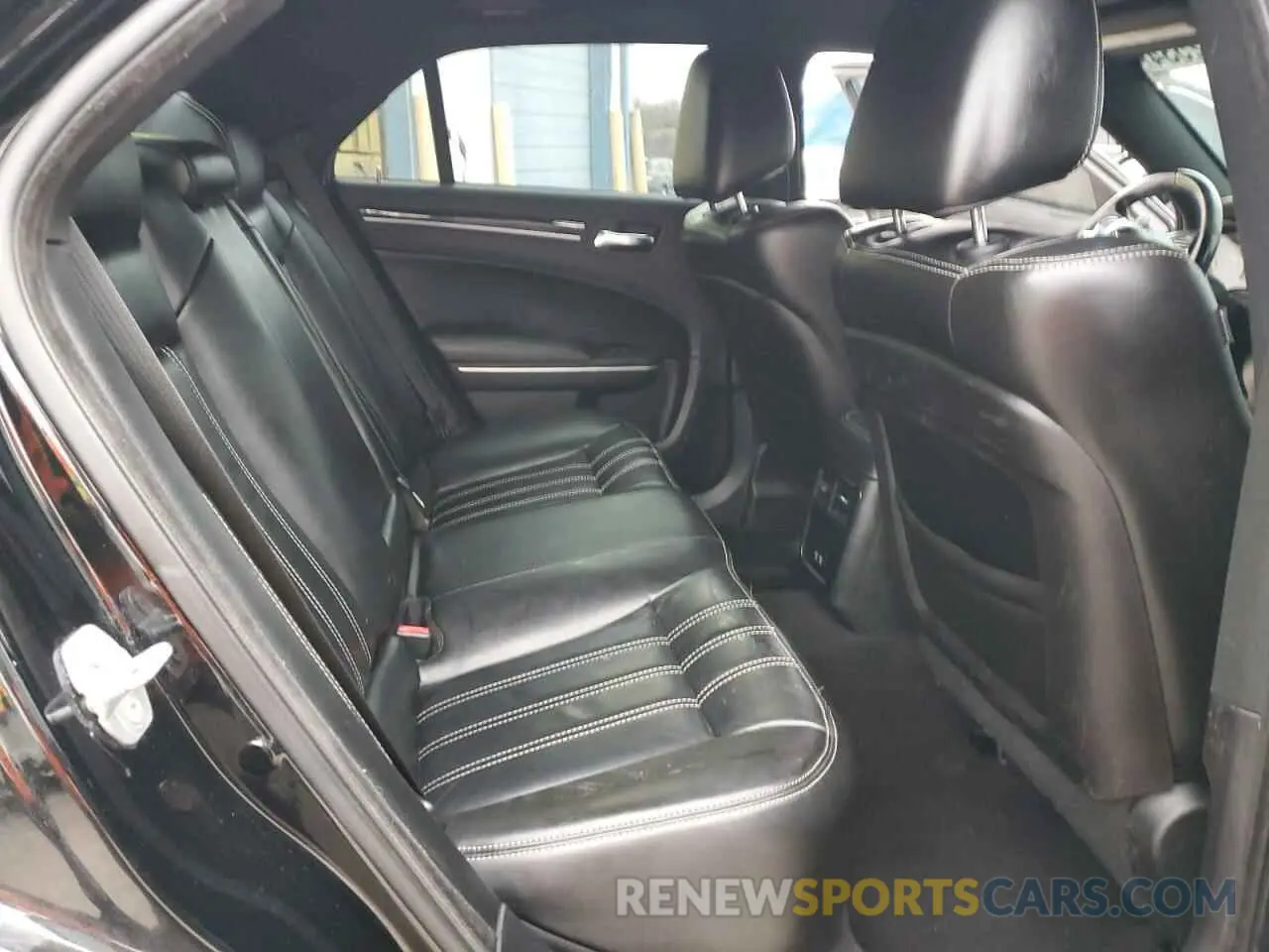 10 fotografías del automóvil dañado 2C3CCAGG8KH542821 CHRYSLER 300 2019