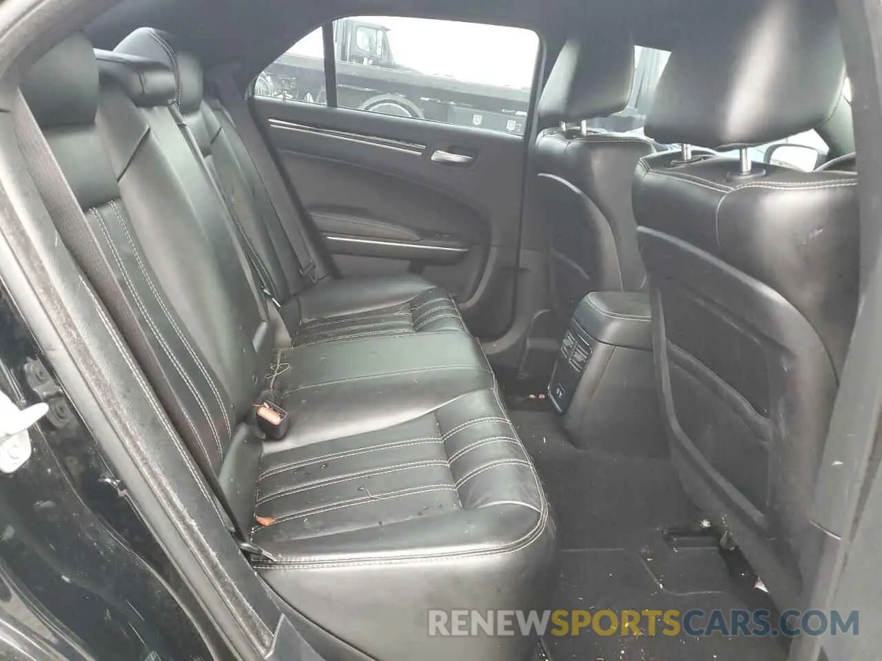 10 fotografías del automóvil dañado 2C3CCAGG8KH603648 CHRYSLER 300 2019