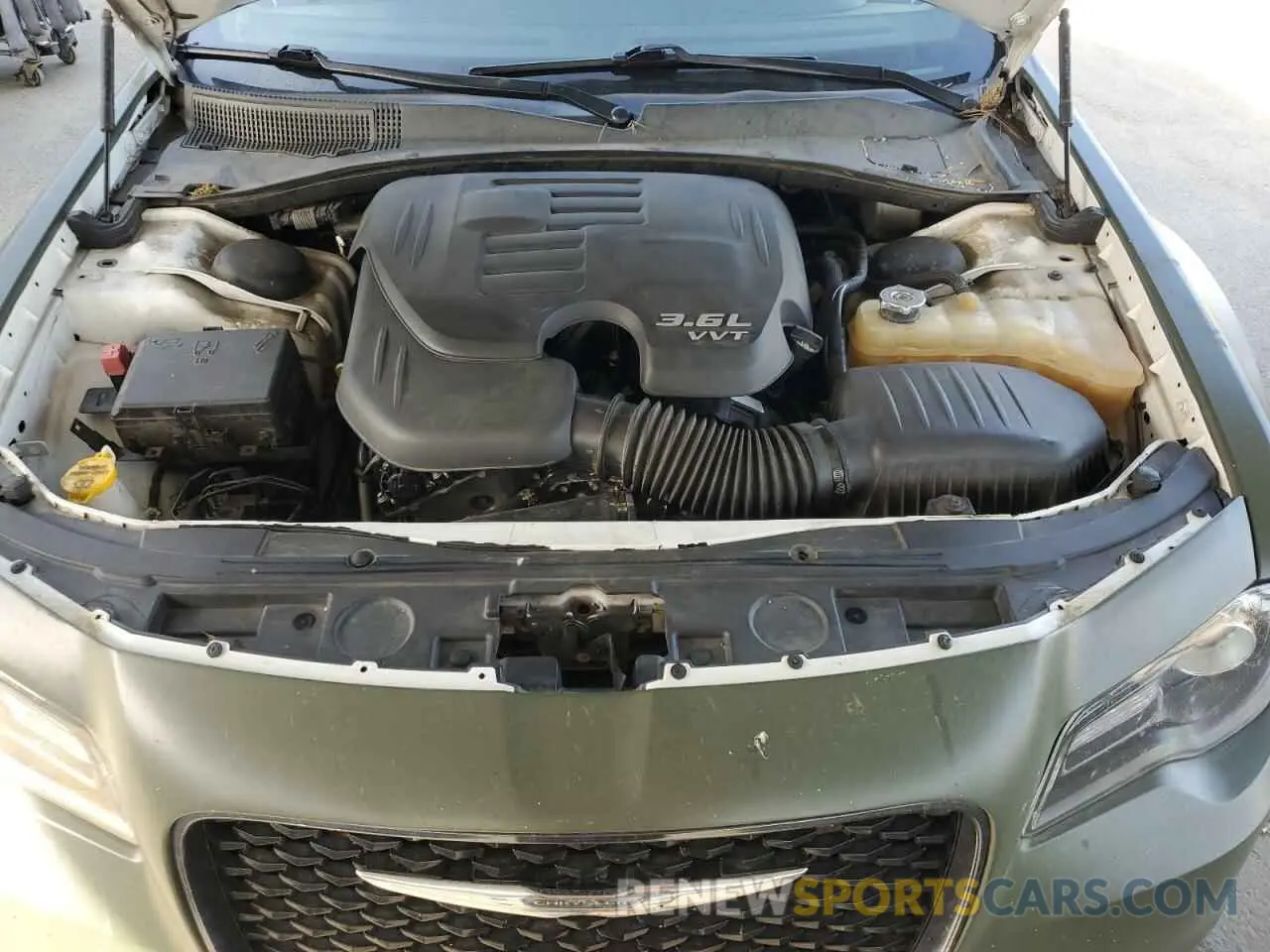 11 fotografías del automóvil dañado 2C3CCAGGXKH542707 CHRYSLER 300 2019