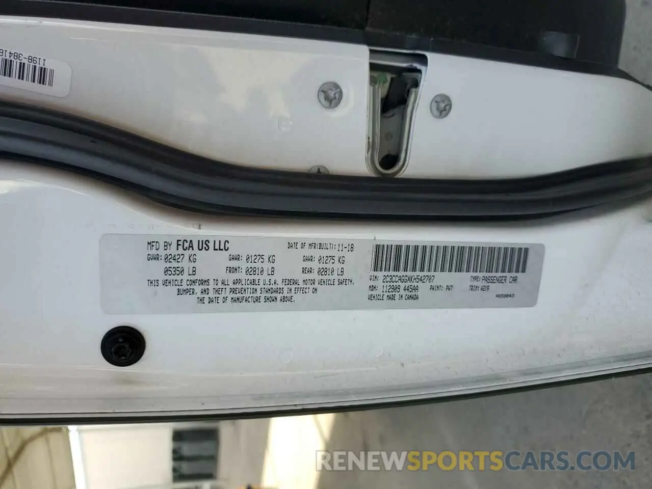 12 fotografías del automóvil dañado 2C3CCAGGXKH542707 CHRYSLER 300 2019