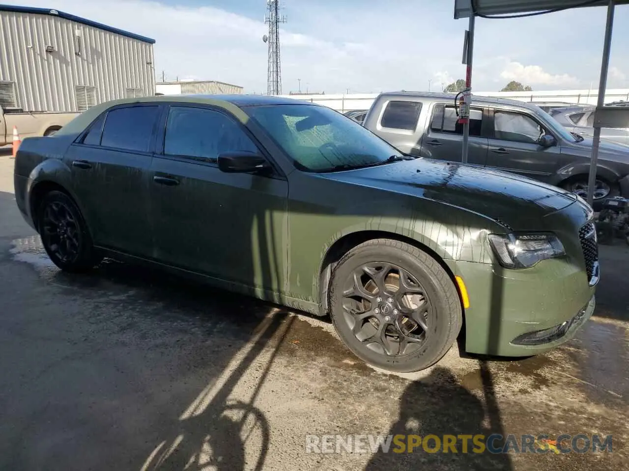 4 fotografías del automóvil dañado 2C3CCAGGXKH542707 CHRYSLER 300 2019