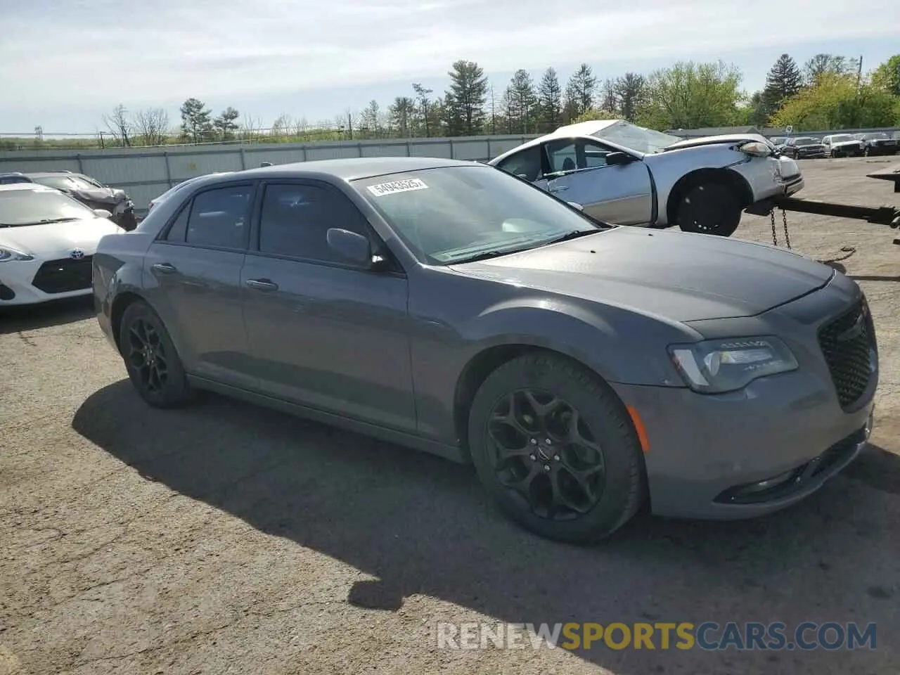 4 fotografías del automóvil dañado 2C3CCAGGXKH542951 CHRYSLER 300 2019