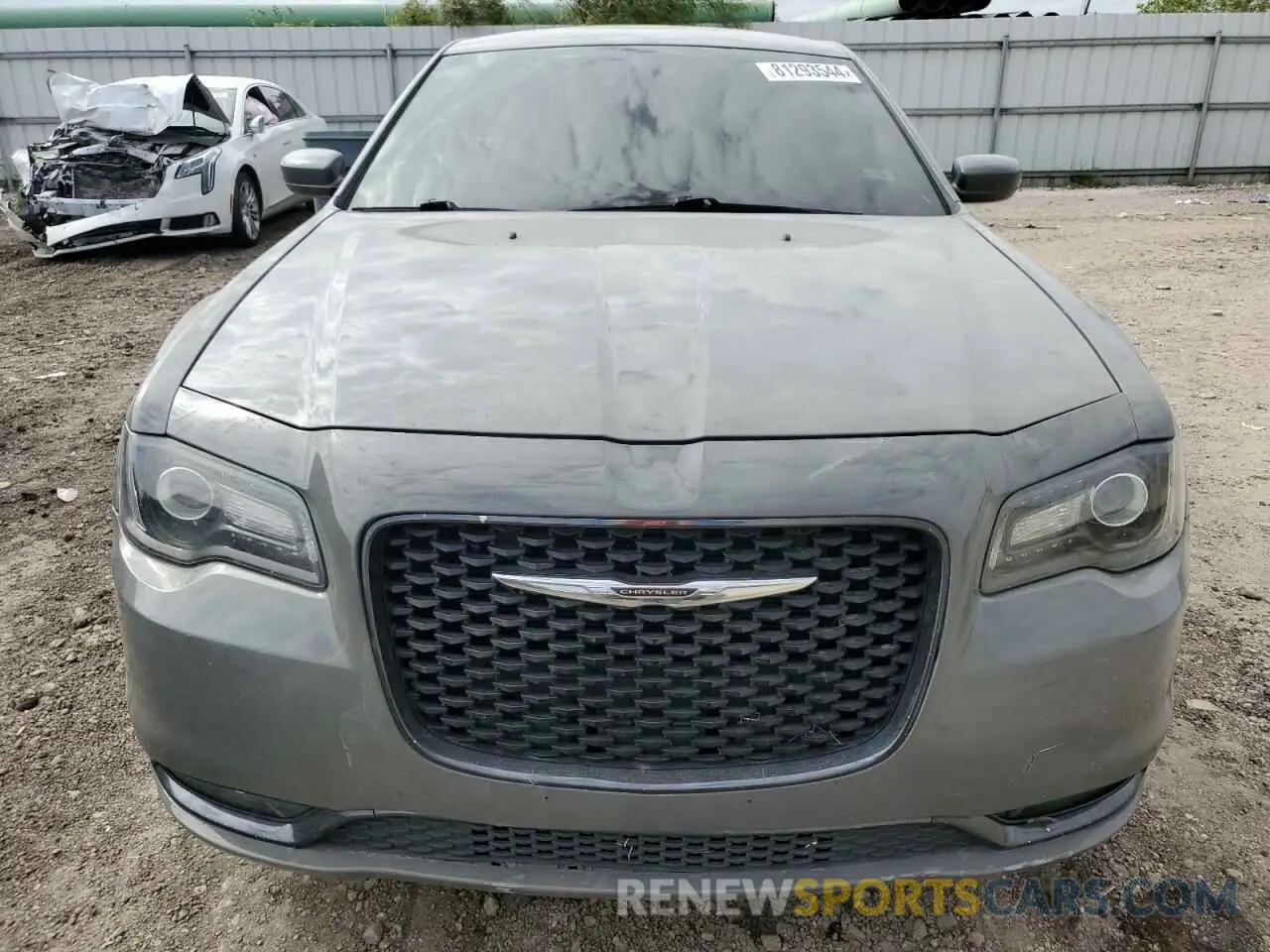 5 fotografías del automóvil dañado 2C3CCAGGXKH656044 CHRYSLER 300 2019