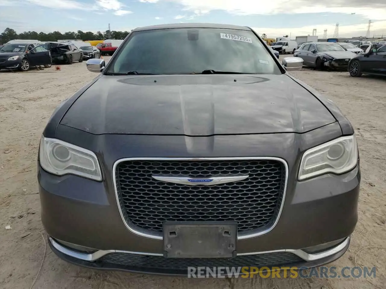 5 fotografías del automóvil dañado 2C3CCAKG0KH560348 CHRYSLER 300 2019
