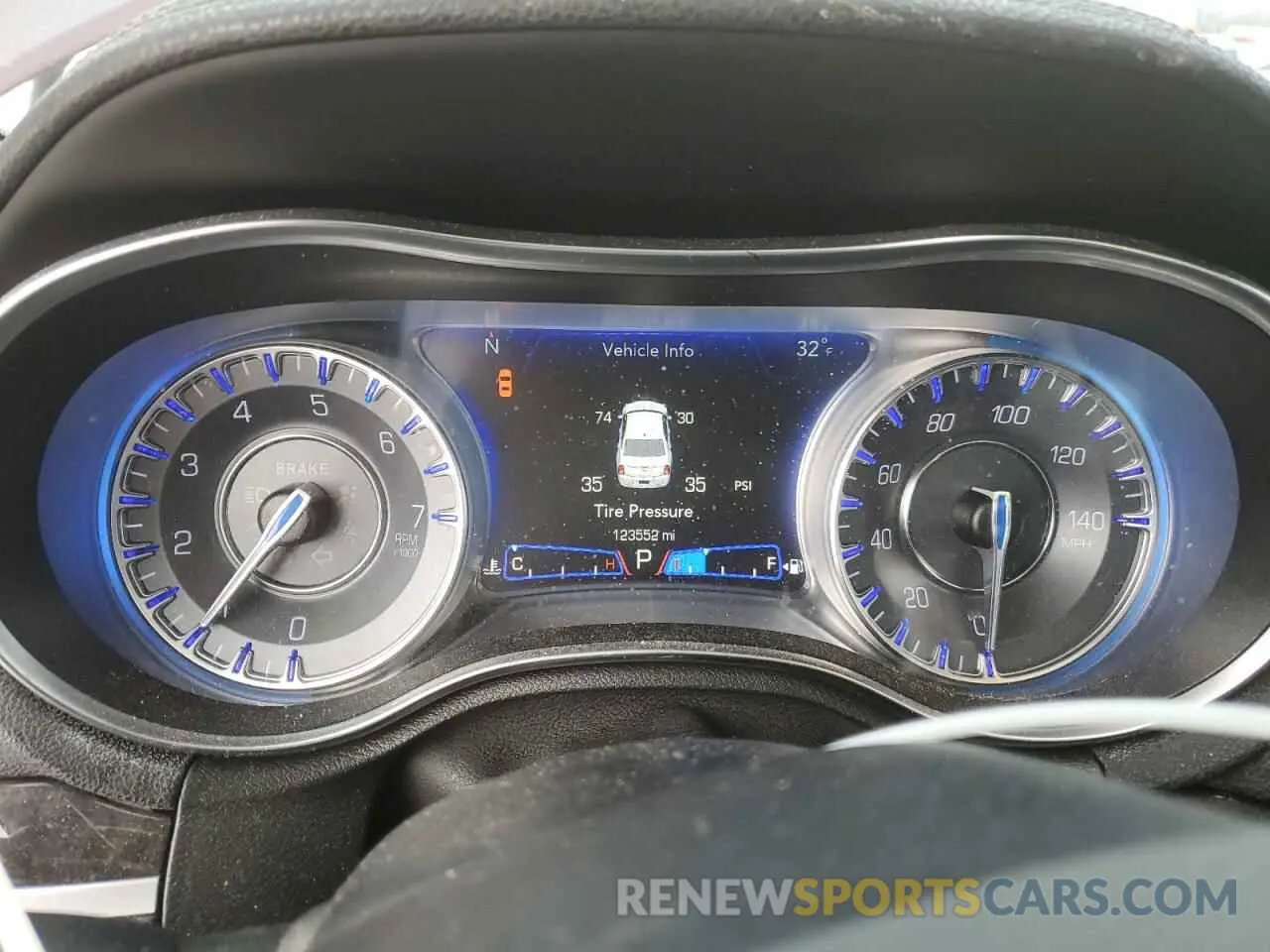 9 fotografías del automóvil dañado 2C3CCAKG1KH566434 CHRYSLER 300 2019