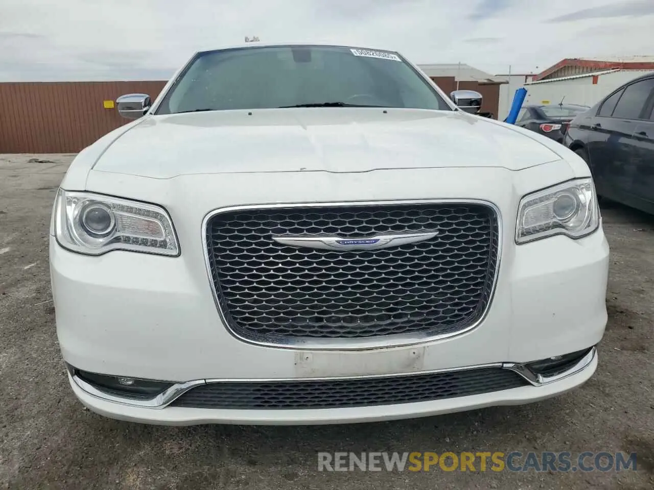 5 fotografías del automóvil dañado 2C3CCAKG2KH690874 CHRYSLER 300 2019