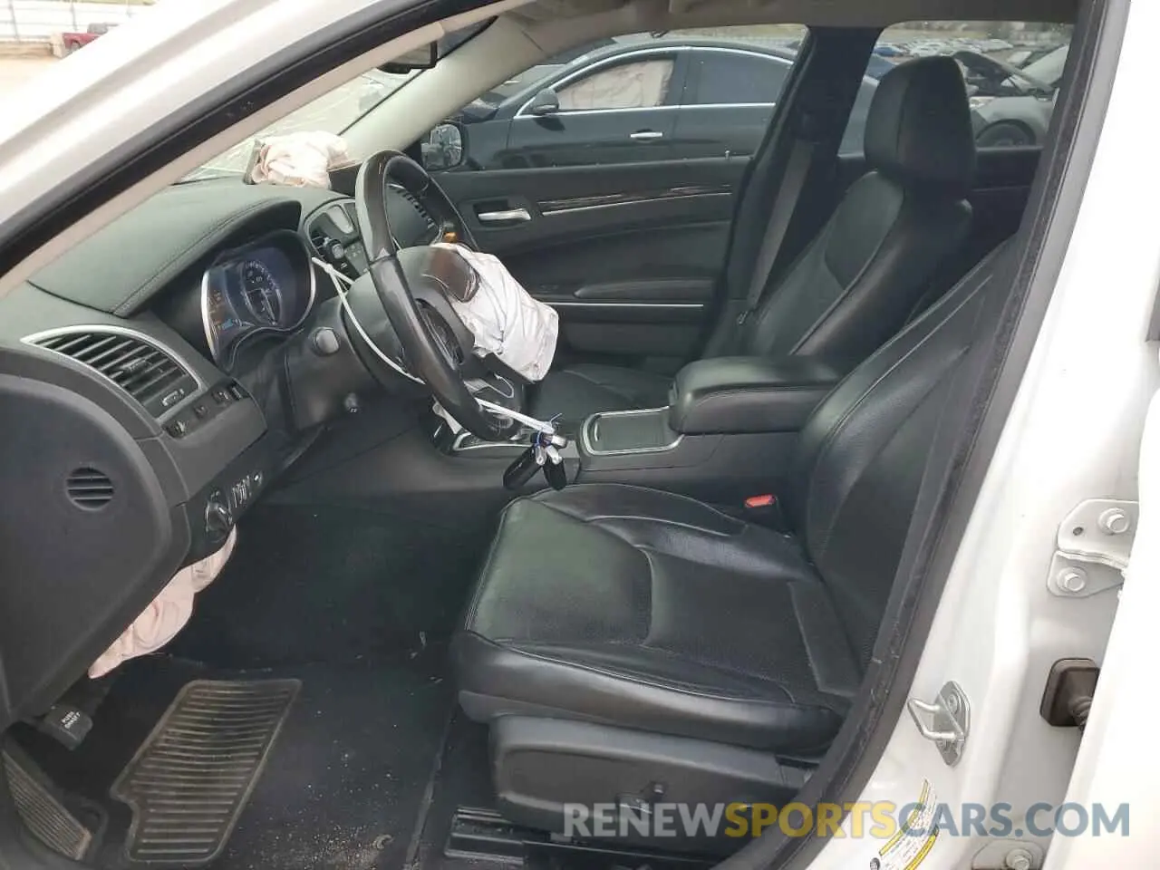7 fotografías del automóvil dañado 2C3CCAKG3KH690883 CHRYSLER 300 2019
