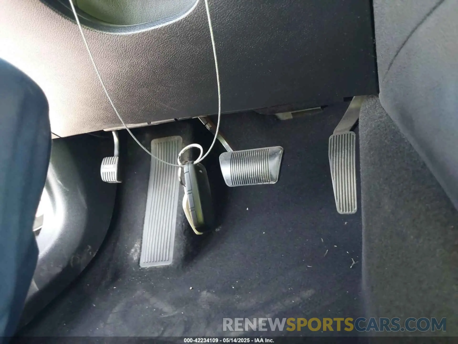 11 fotografías del automóvil dañado 2C3CCAKG5KH659425 CHRYSLER 300 2019