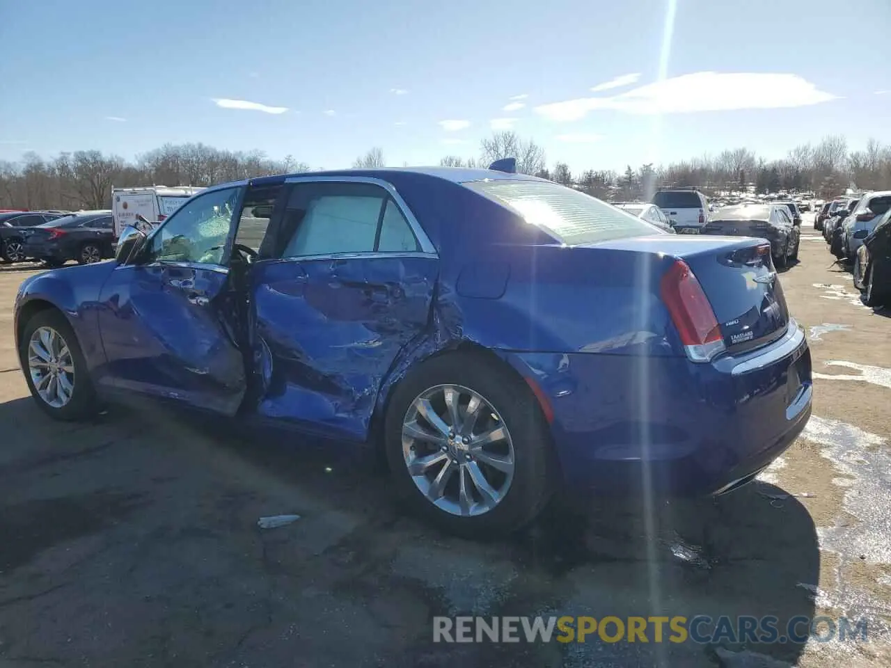 2 fotografías del automóvil dañado 2C3CCAKG9KH722784 CHRYSLER 300 2019