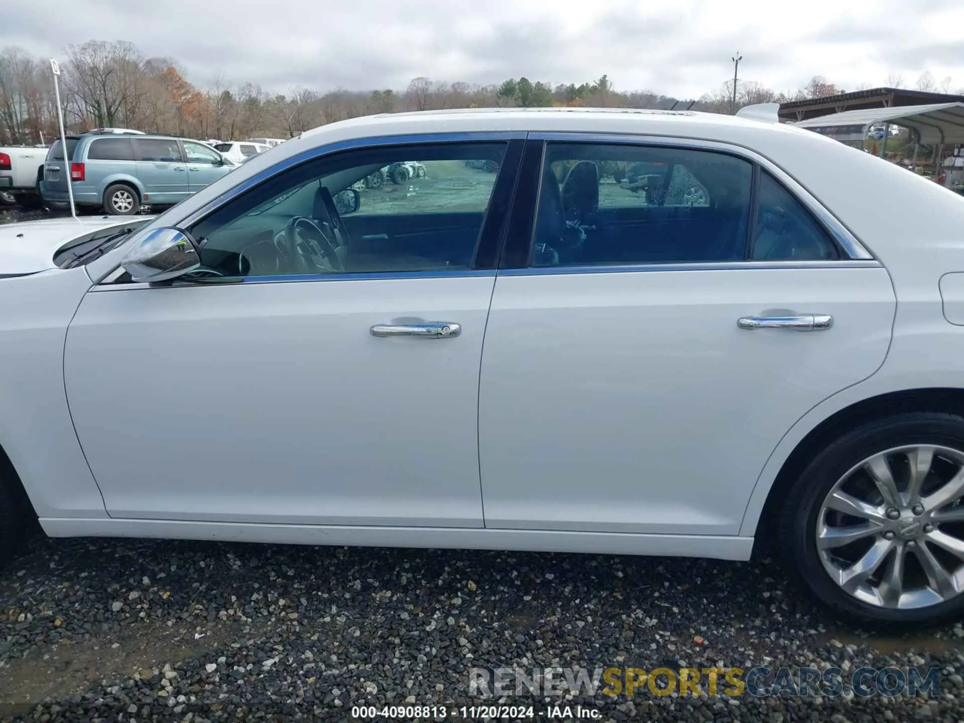 15 fotografías del automóvil dañado 2C3CCAKGXKH577948 CHRYSLER 300 2019