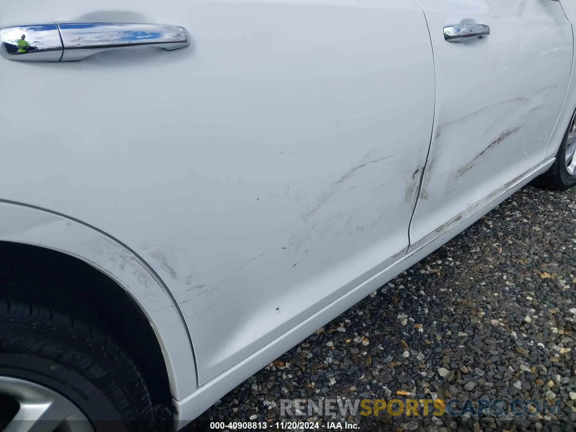 18 fotografías del automóvil dañado 2C3CCAKGXKH577948 CHRYSLER 300 2019