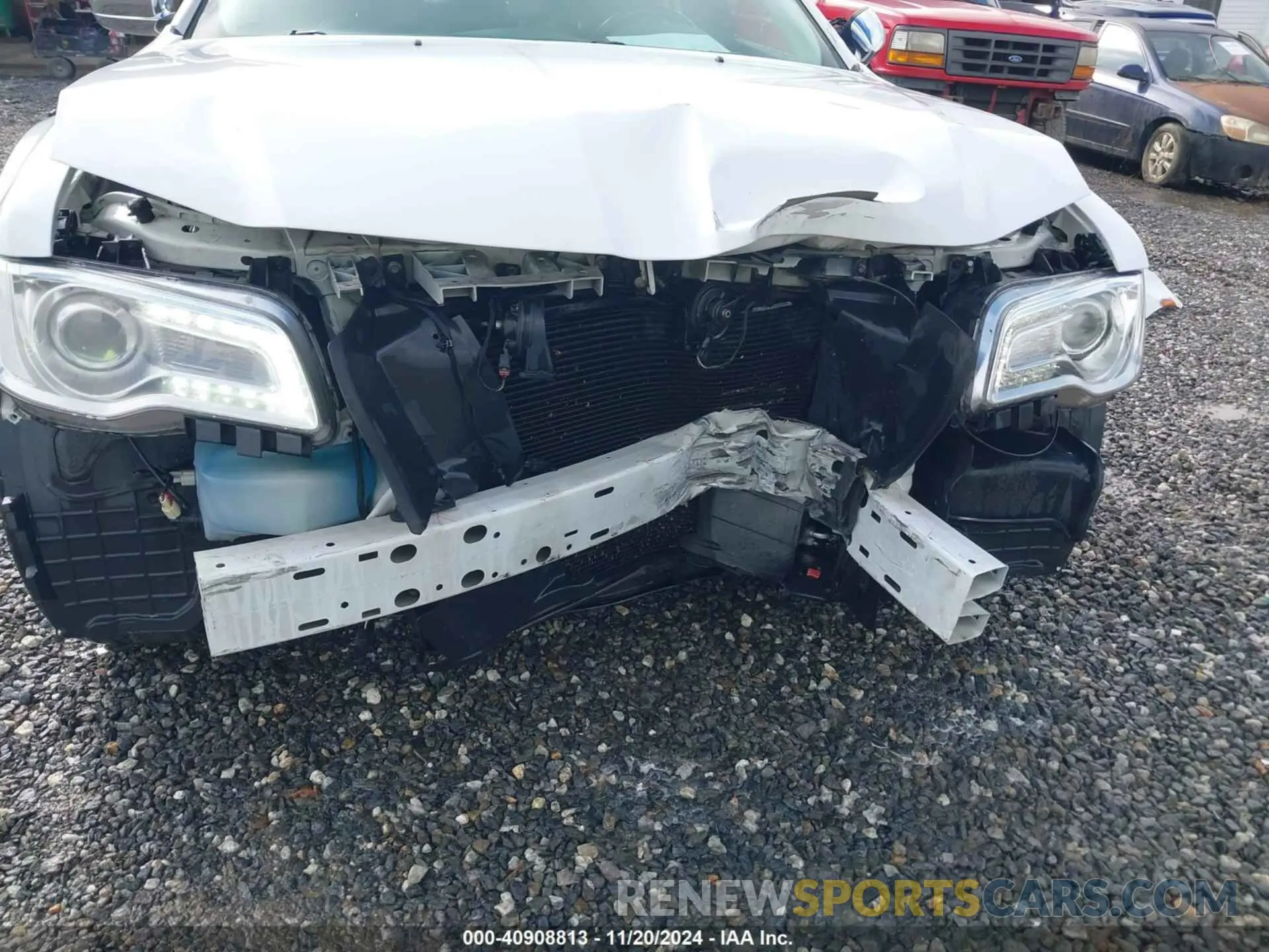6 fotografías del automóvil dañado 2C3CCAKGXKH577948 CHRYSLER 300 2019