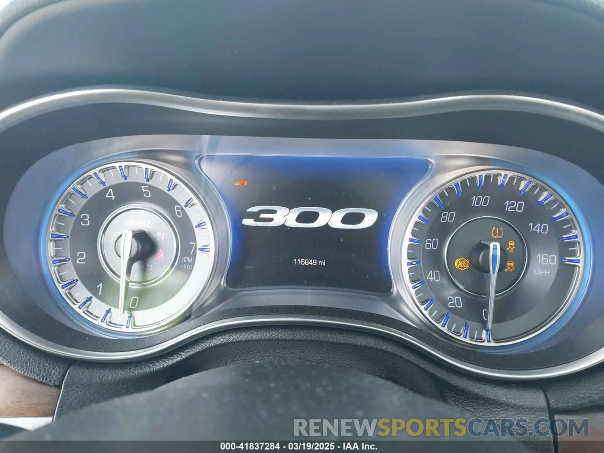 7 fotografías del automóvil dañado 2C3CCAPT5KH606049 CHRYSLER 300 2019