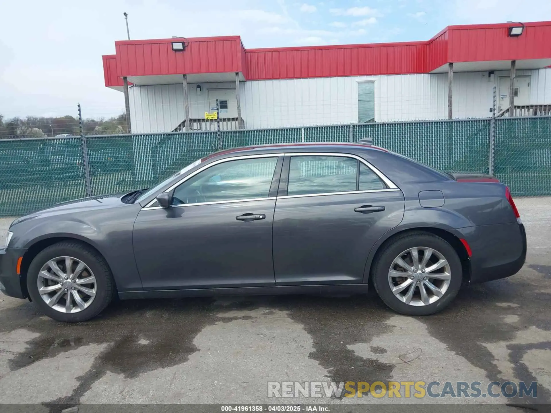 14 fotografías del automóvil dañado 2C3CCARG3KH581149 CHRYSLER 300 2019