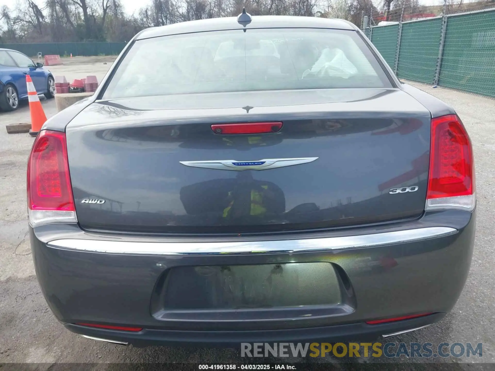 16 fotografías del automóvil dañado 2C3CCARG3KH581149 CHRYSLER 300 2019