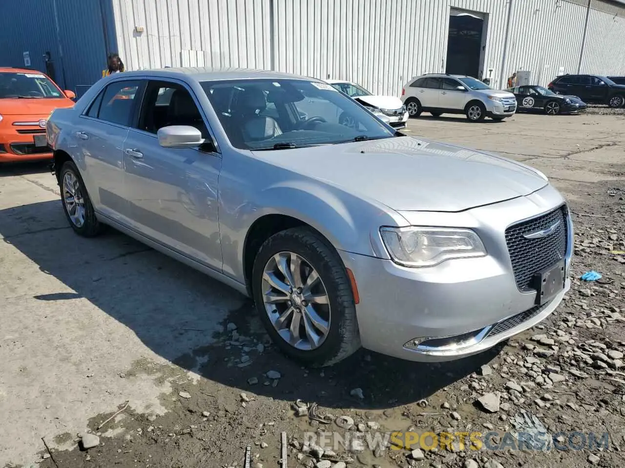 4 fotografías del automóvil dañado 2C3CCARG4KH605037 CHRYSLER 300 2019