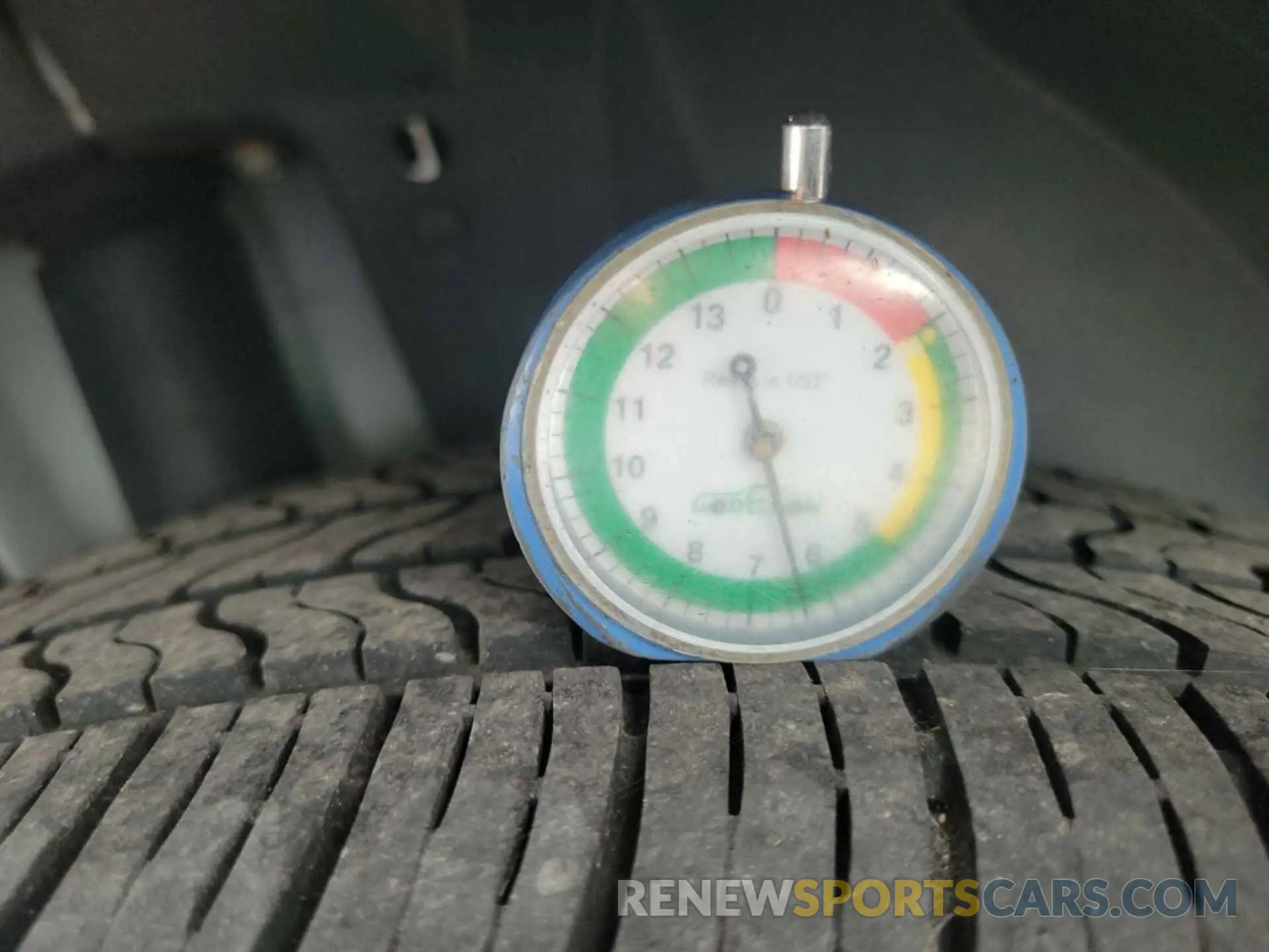 2 fotografías del automóvil dañado 2C3CCARG6KH618257 CHRYSLER 300 2019