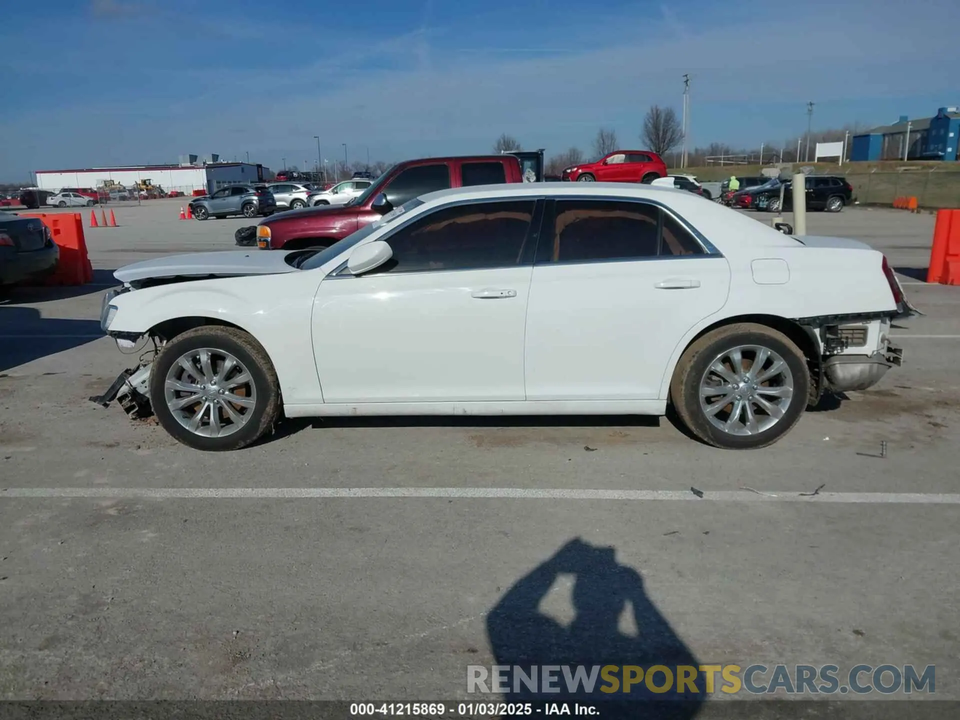 15 fotografías del automóvil dañado 2C3CCARG7KH528969 CHRYSLER 300 2019