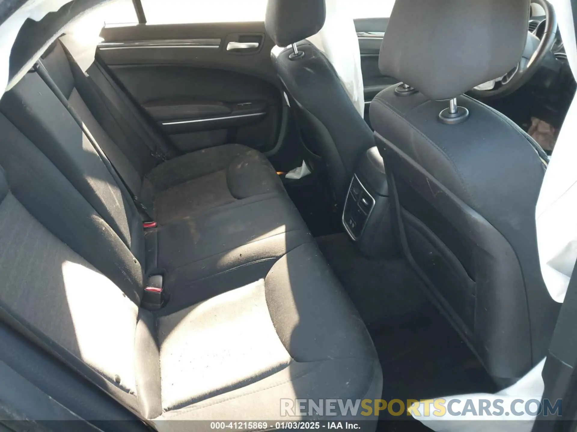 8 fotografías del automóvil dañado 2C3CCARG7KH528969 CHRYSLER 300 2019