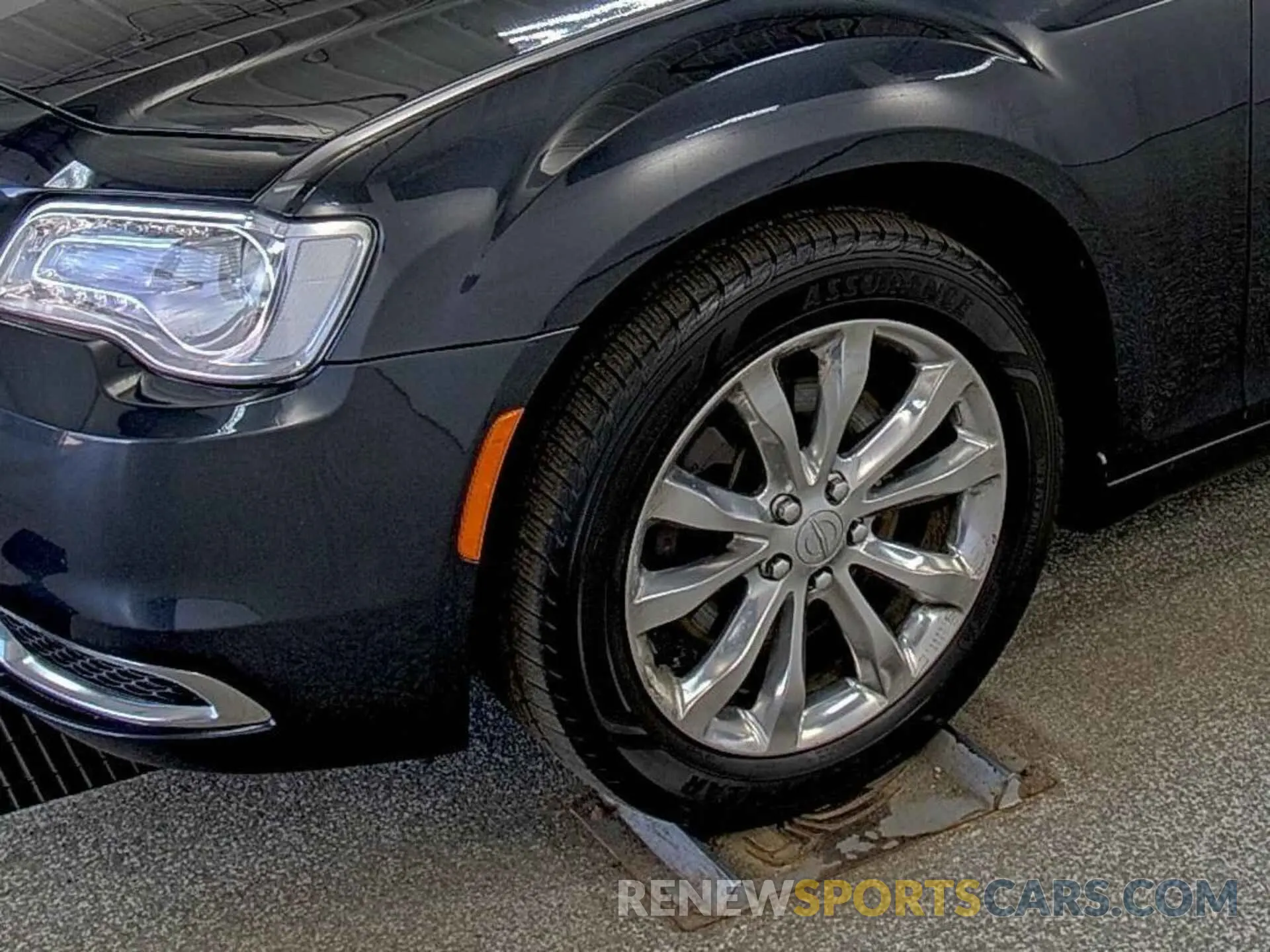 31 fotografías del automóvil dañado 2C3CCARG7KH556447 CHRYSLER 300 2019