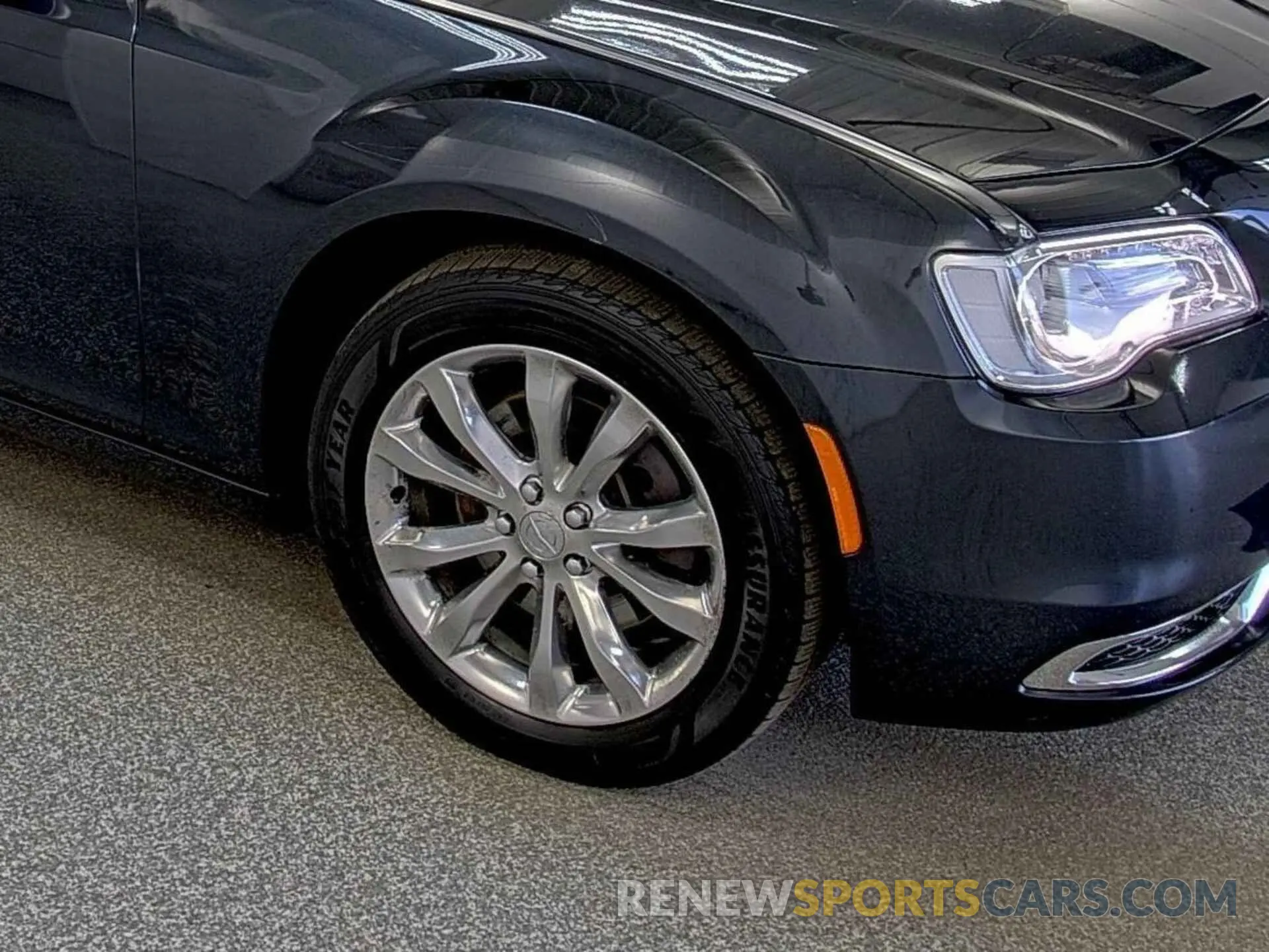 33 fotografías del automóvil dañado 2C3CCARG7KH556447 CHRYSLER 300 2019