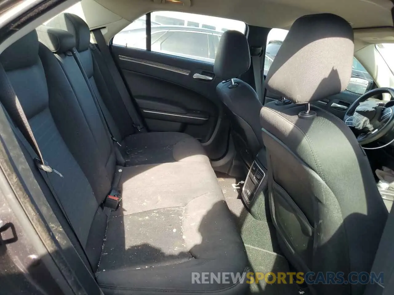 10 fotografías del automóvil dañado 2C3CCARG8KH602481 CHRYSLER 300 2019