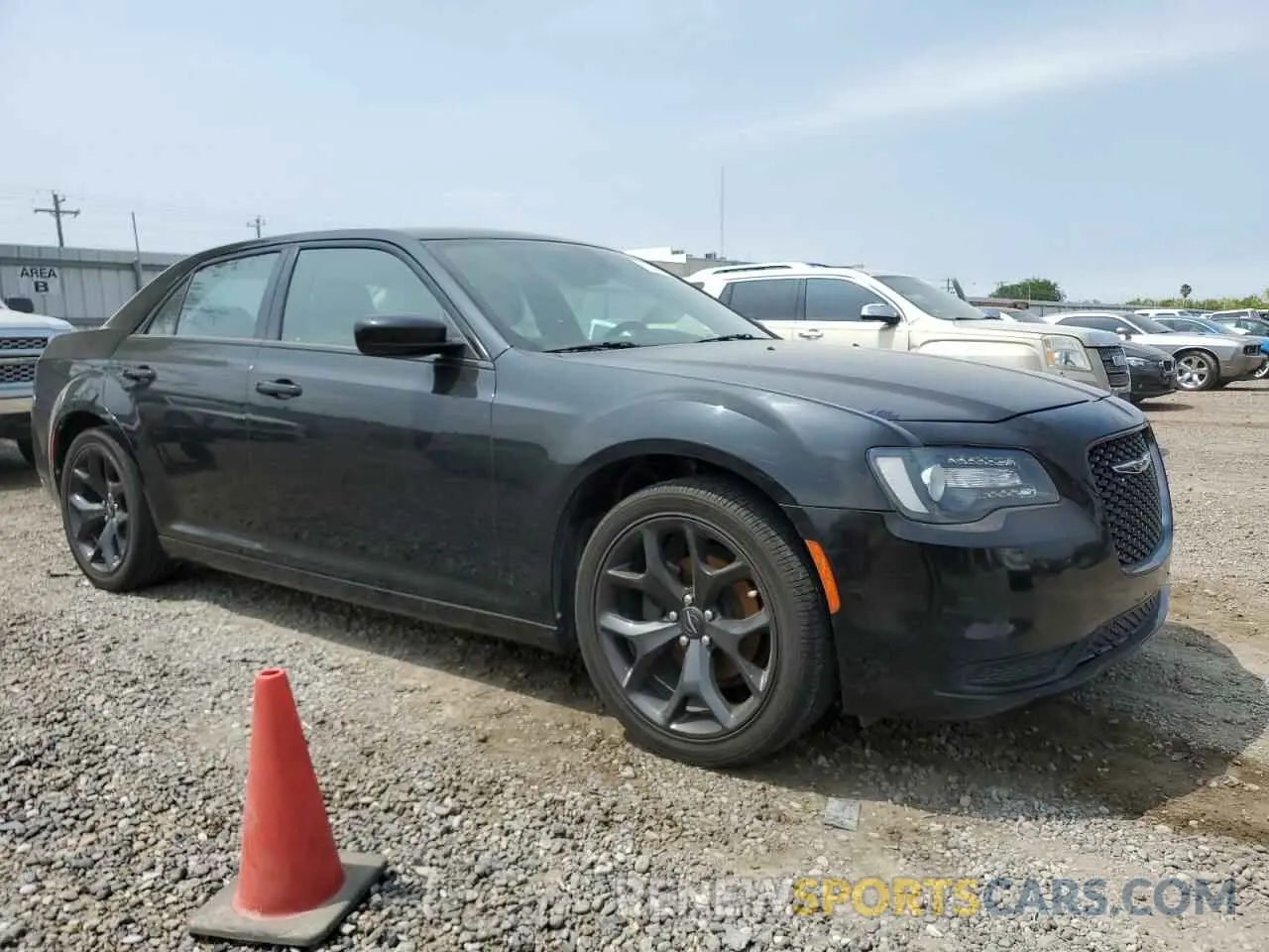 4 fotografías del automóvil dañado 2C3CCAAG0LH209362 CHRYSLER 300 2020