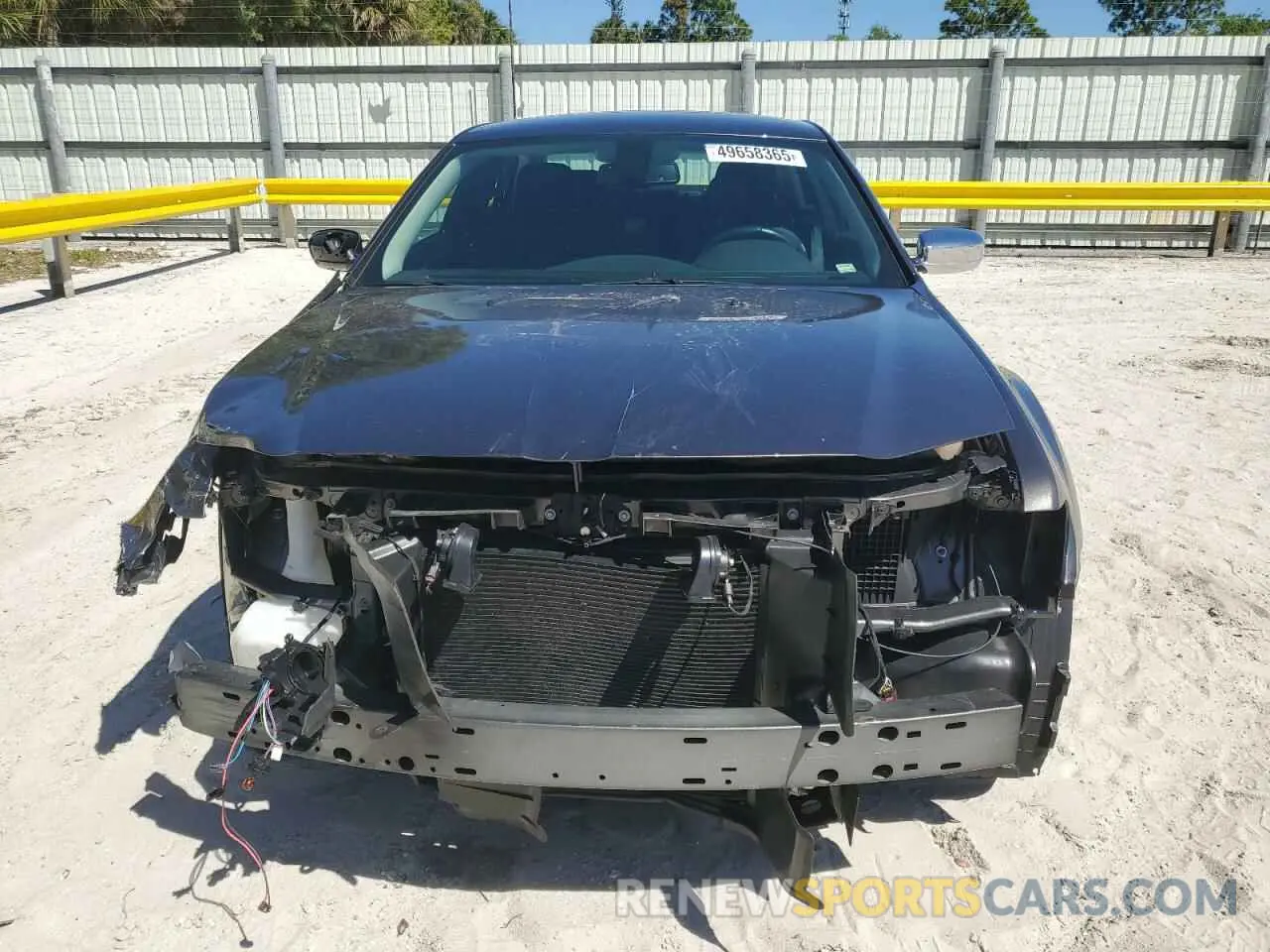 5 fotografías del automóvil dañado 2C3CCAAG3LH239195 CHRYSLER 300 2020