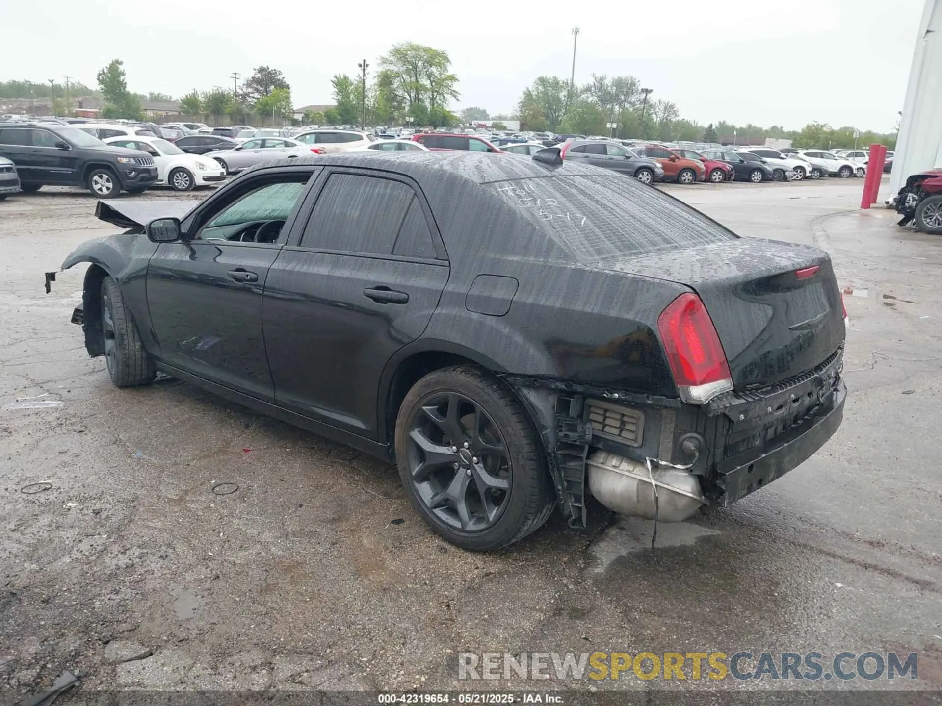 3 fotografías del automóvil dañado 2C3CCAAG4LH203001 CHRYSLER 300 2020