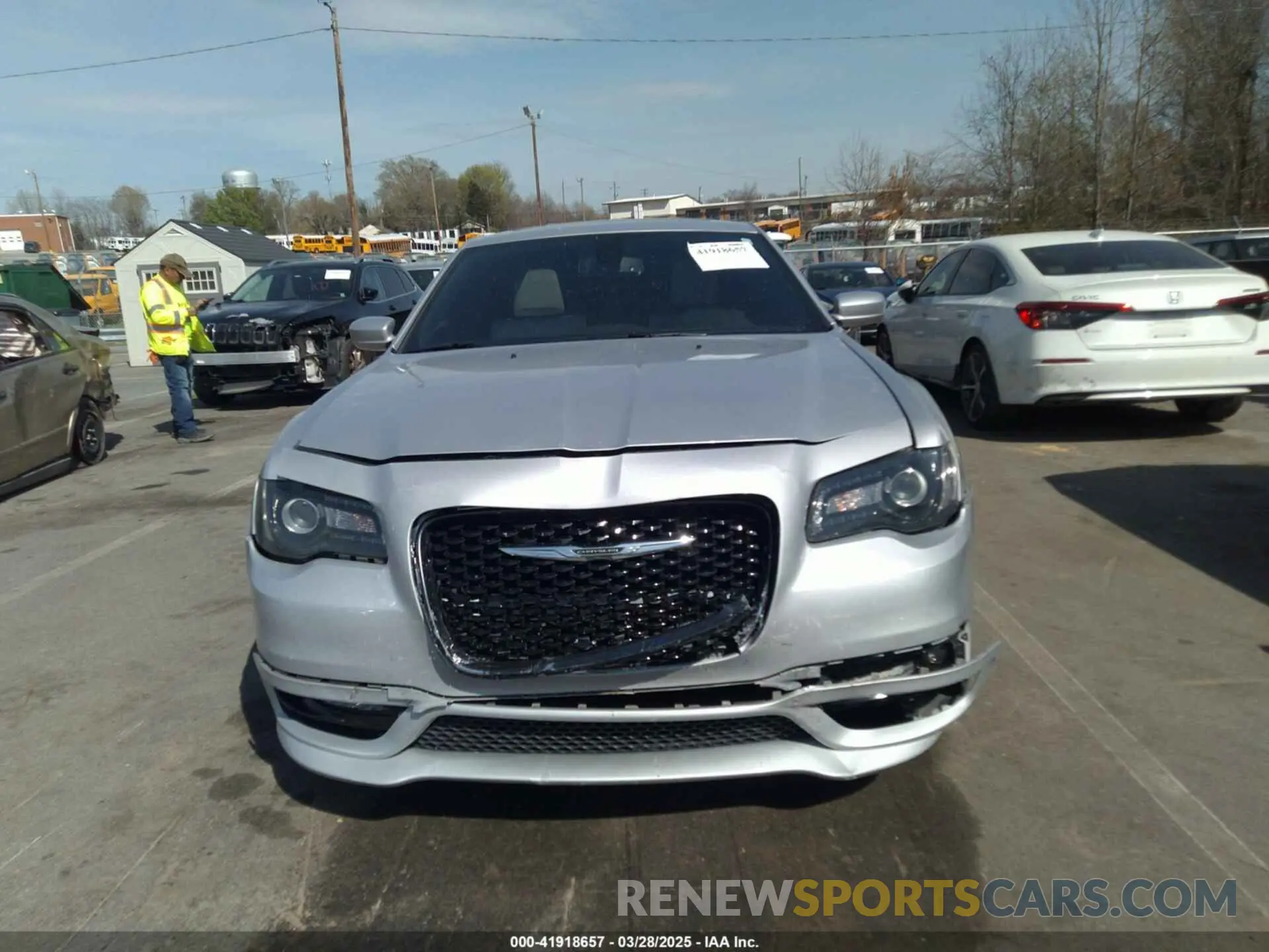13 fotografías del automóvil dañado 2C3CCABGXLH103516 CHRYSLER 300 2020