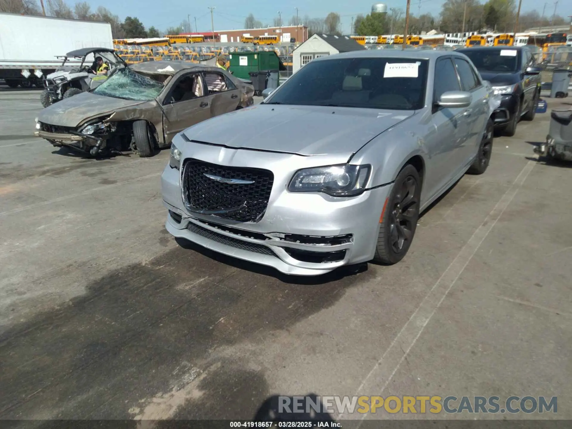 2 fotografías del automóvil dañado 2C3CCABGXLH103516 CHRYSLER 300 2020