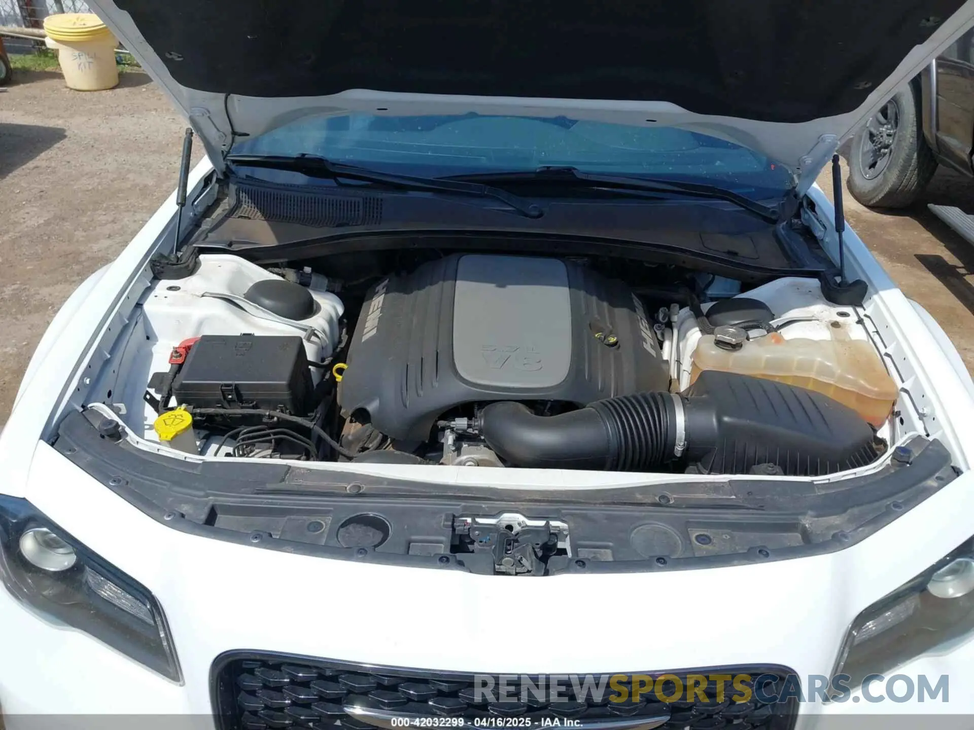 10 fotografías del automóvil dañado 2C3CCABT9LH168564 CHRYSLER 300 2020