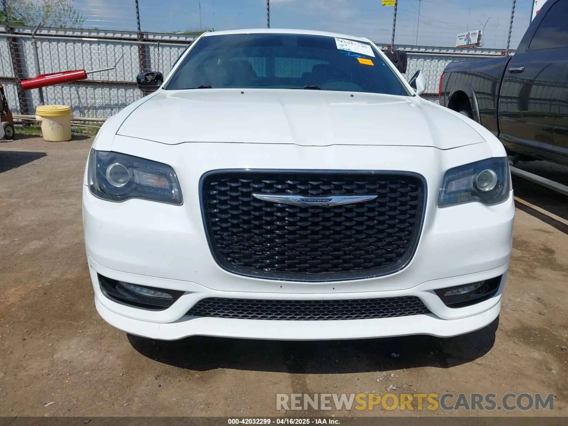 12 fotografías del automóvil dañado 2C3CCABT9LH168564 CHRYSLER 300 2020