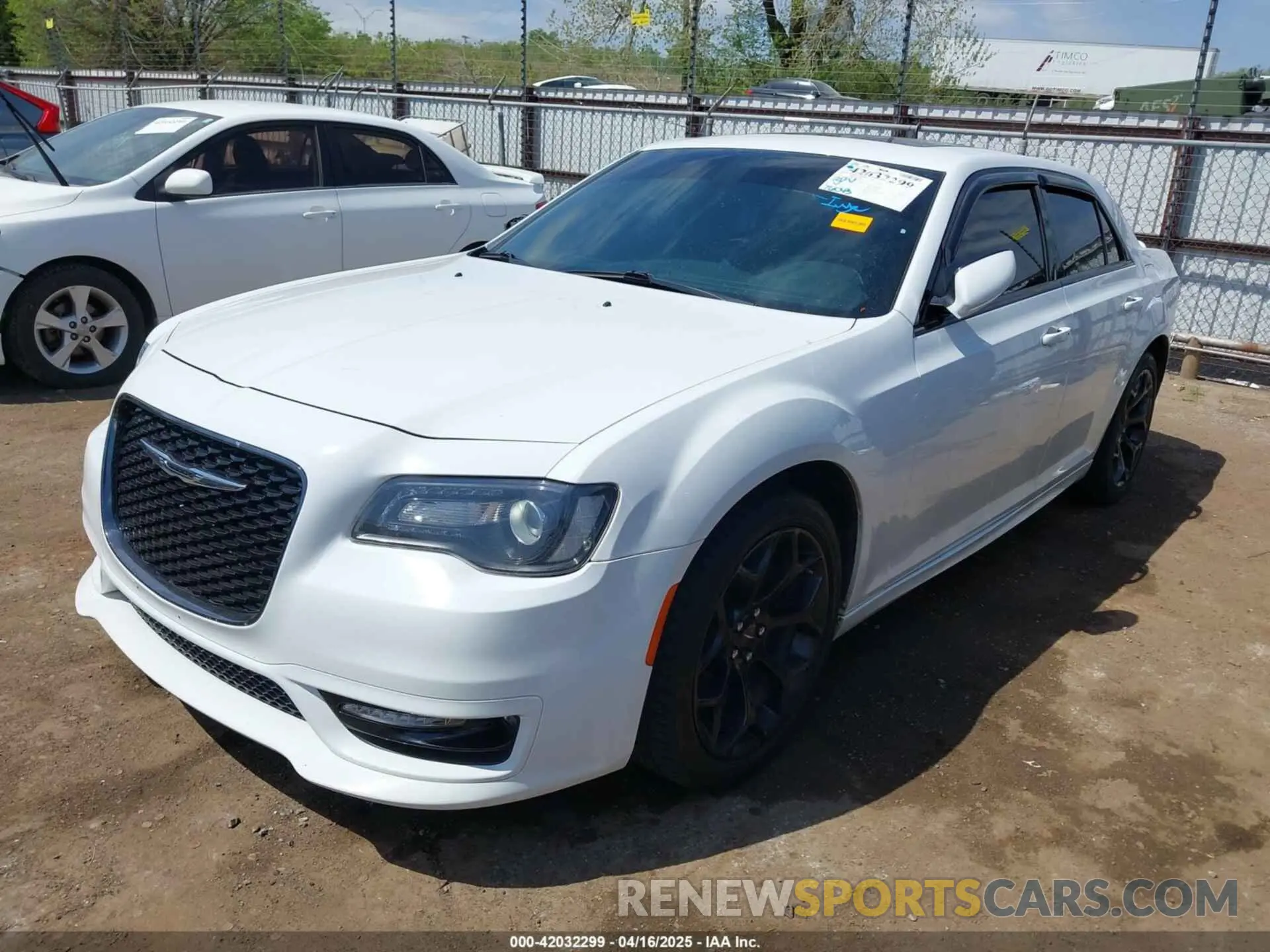 2 fotografías del automóvil dañado 2C3CCABT9LH168564 CHRYSLER 300 2020