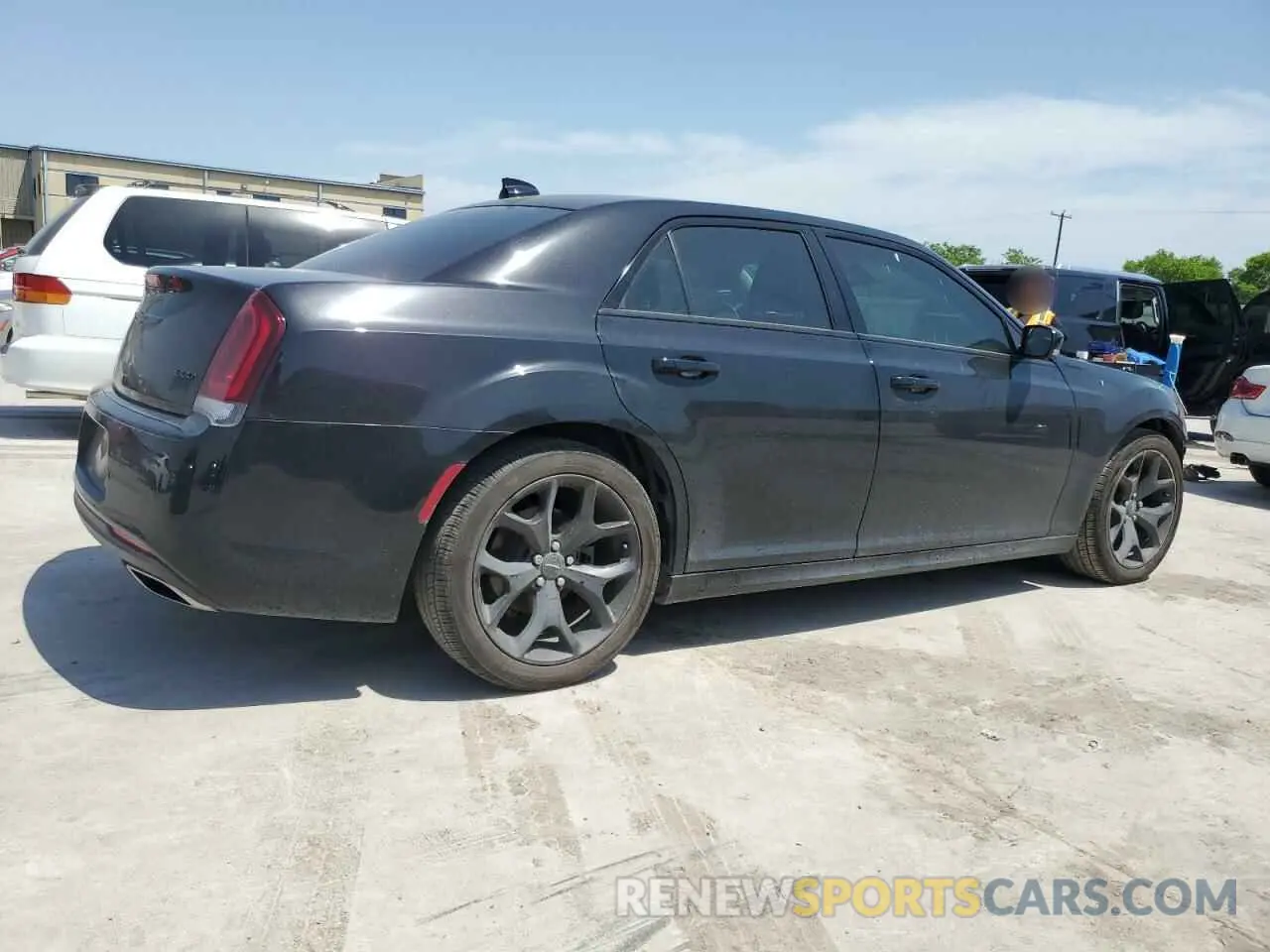 3 fotografías del automóvil dañado 2C3CCAAG6MH598980 CHRYSLER 300 2021