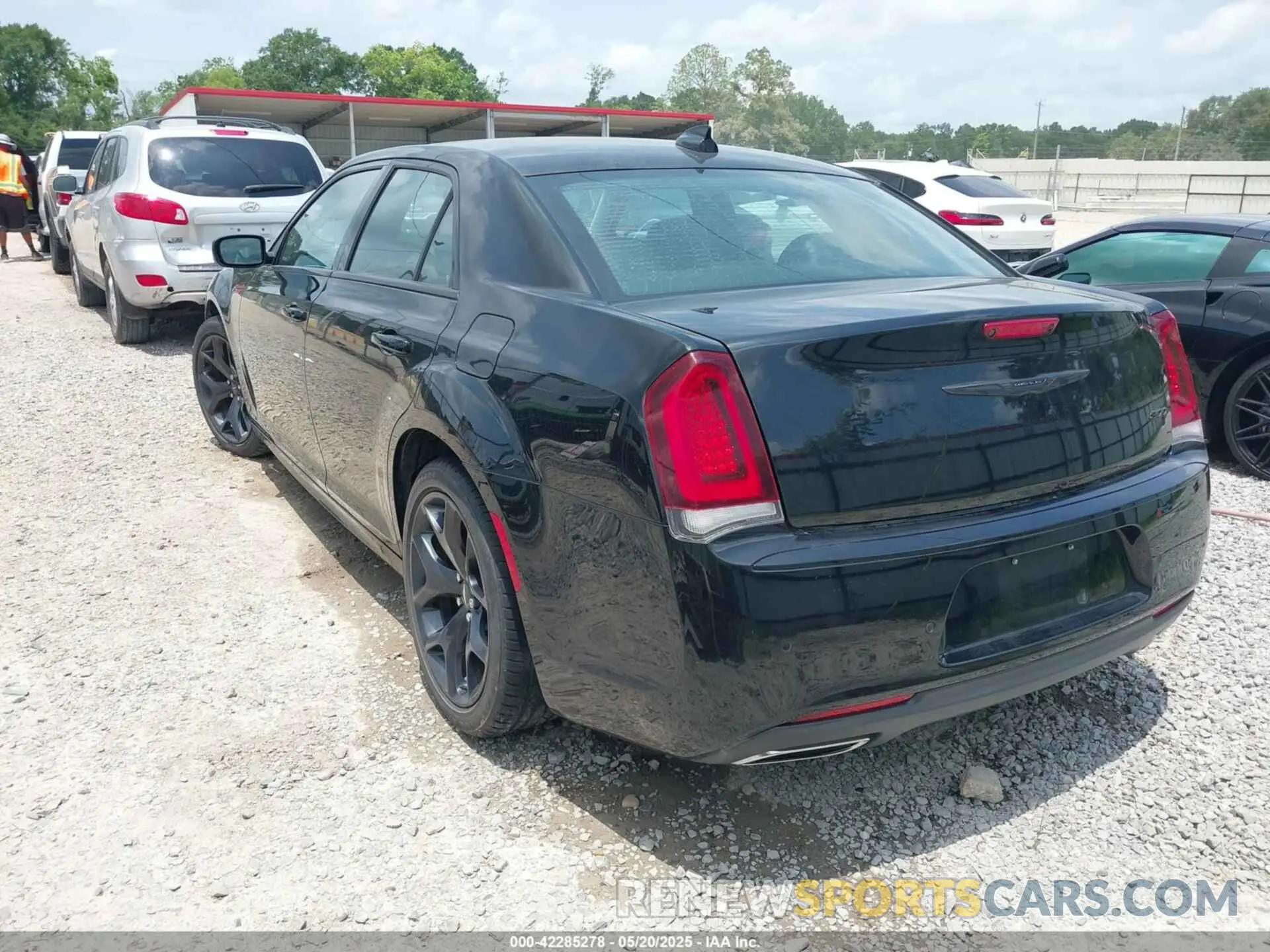 3 fotografías del automóvil dañado 2C3CCAAG8MH661593 CHRYSLER 300 2021