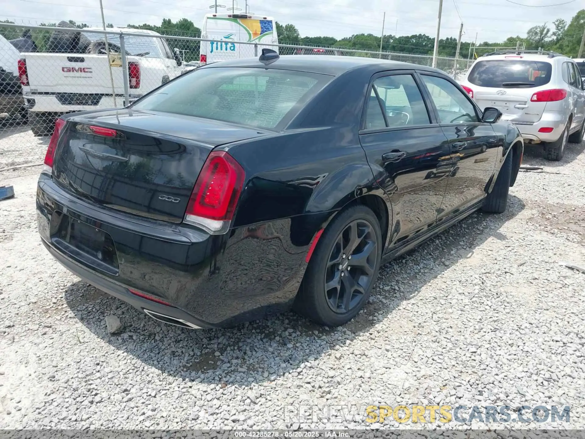 4 fotografías del automóvil dañado 2C3CCAAG8MH661593 CHRYSLER 300 2021