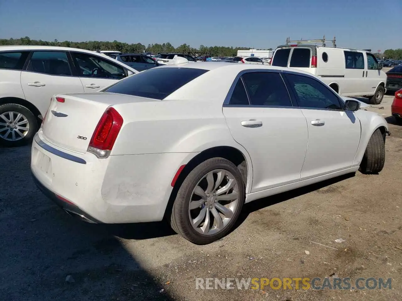 3 fotografías del automóvil dañado 2C3CCAAGXMH526423 CHRYSLER 300 2021