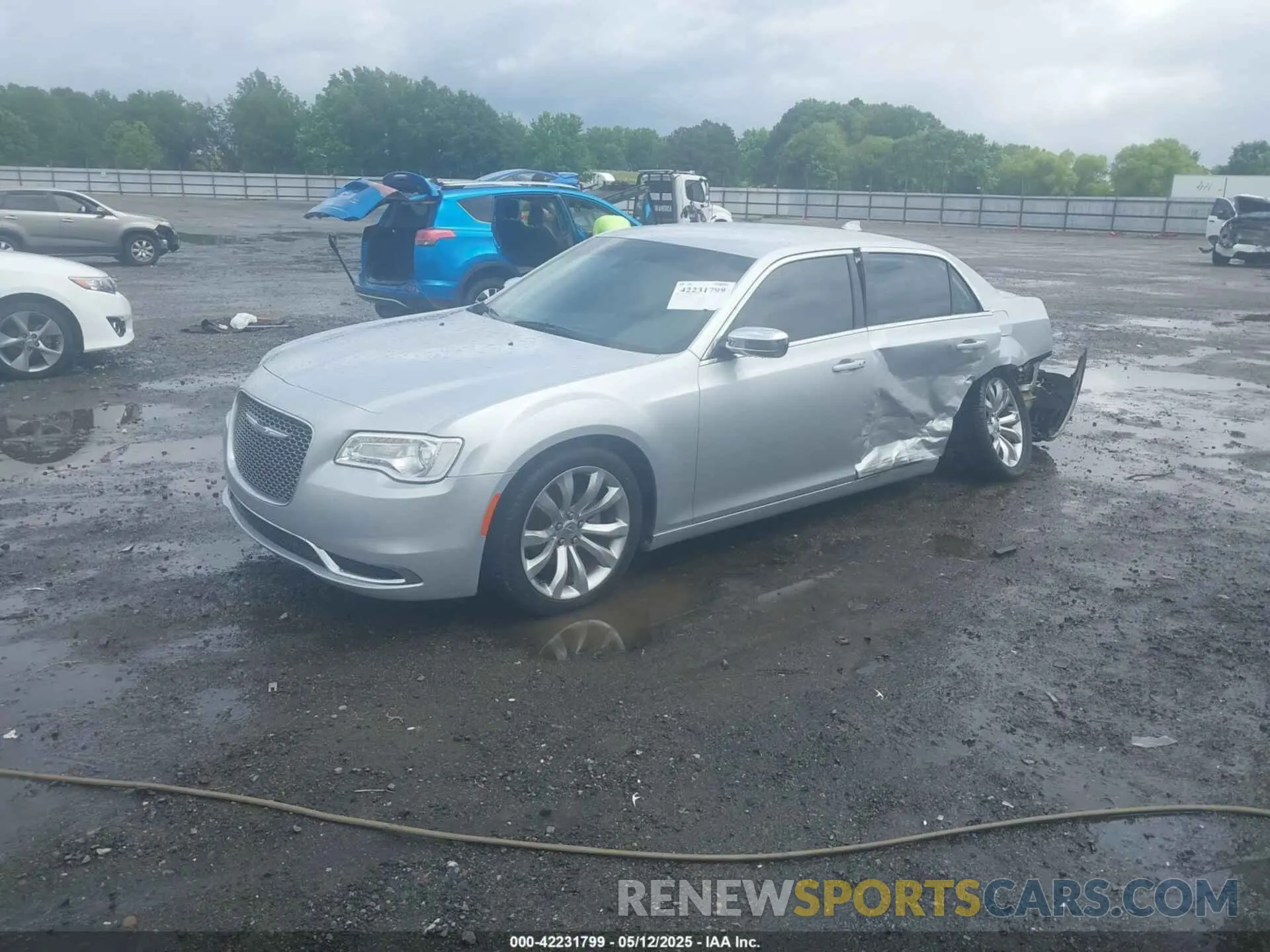 2 fotografías del automóvil dañado 2C3CCAAGXMH583429 CHRYSLER 300 2021