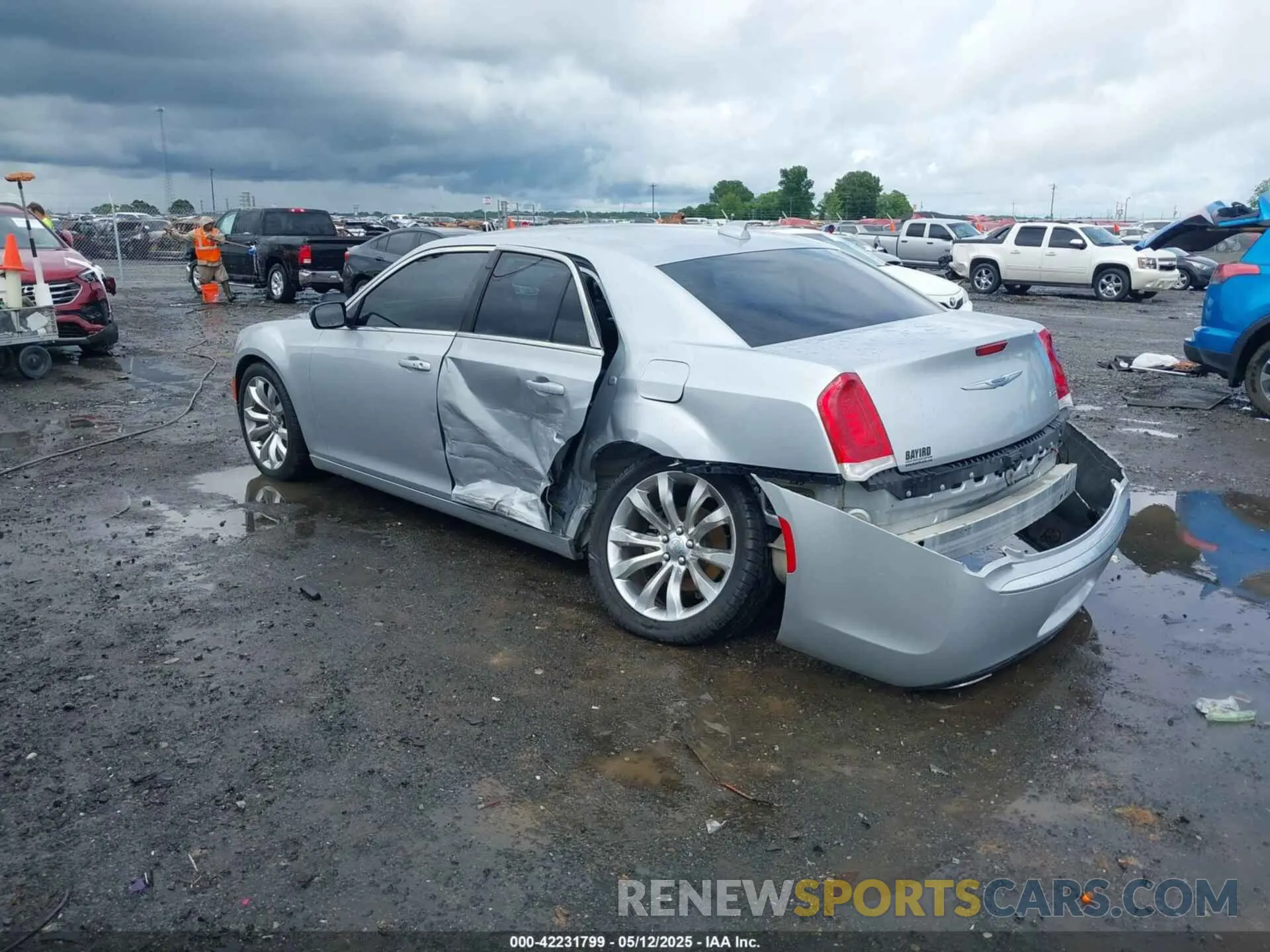 3 fotografías del automóvil dañado 2C3CCAAGXMH583429 CHRYSLER 300 2021