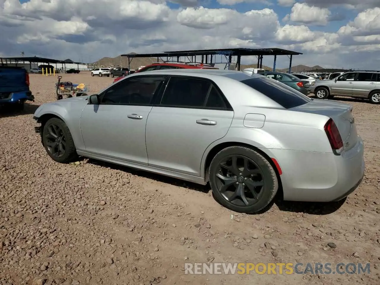 2 fotografías del automóvil dañado 2C3CCAAGXMH654144 CHRYSLER 300 2021