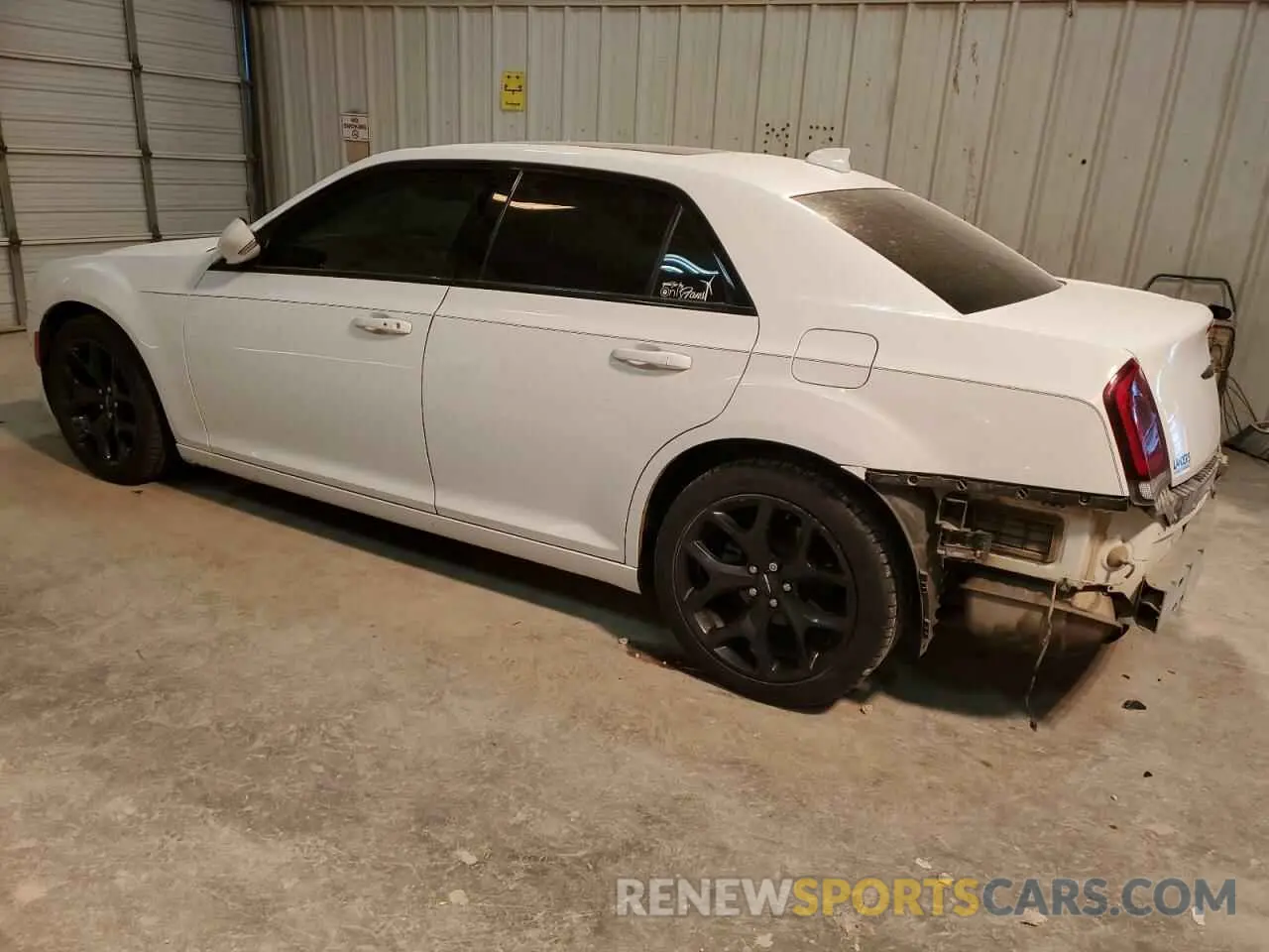 2 fotografías del automóvil dañado 2C3CCABG0MH585799 CHRYSLER 300 2021
