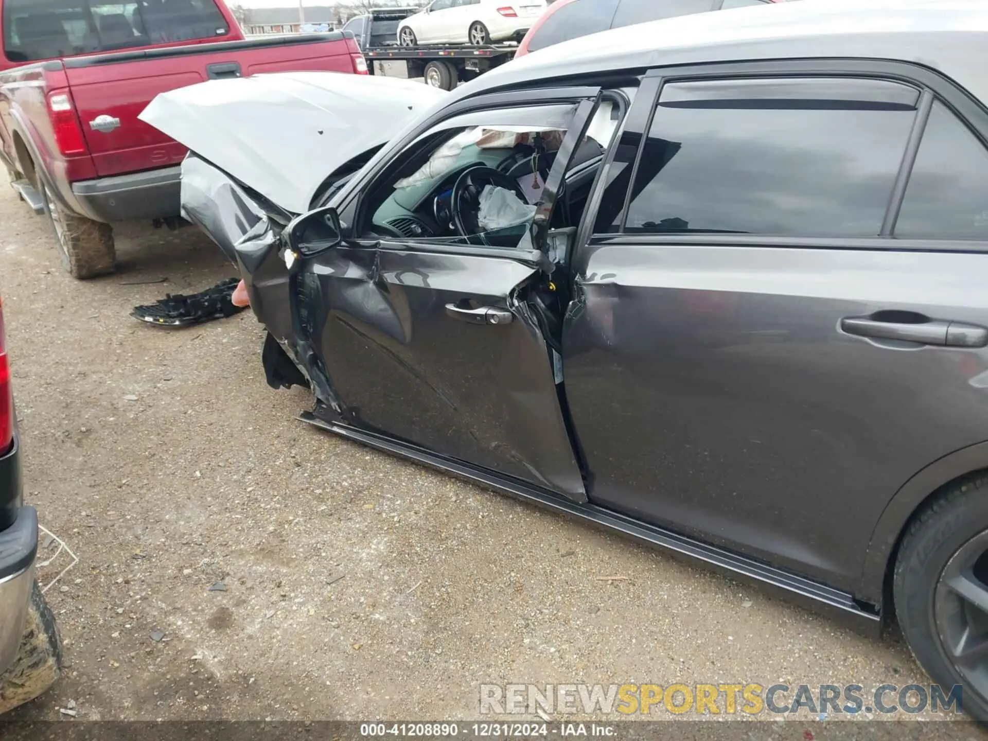 18 fotografías del automóvil dañado 2C3CCABG0MH626383 CHRYSLER 300 2021