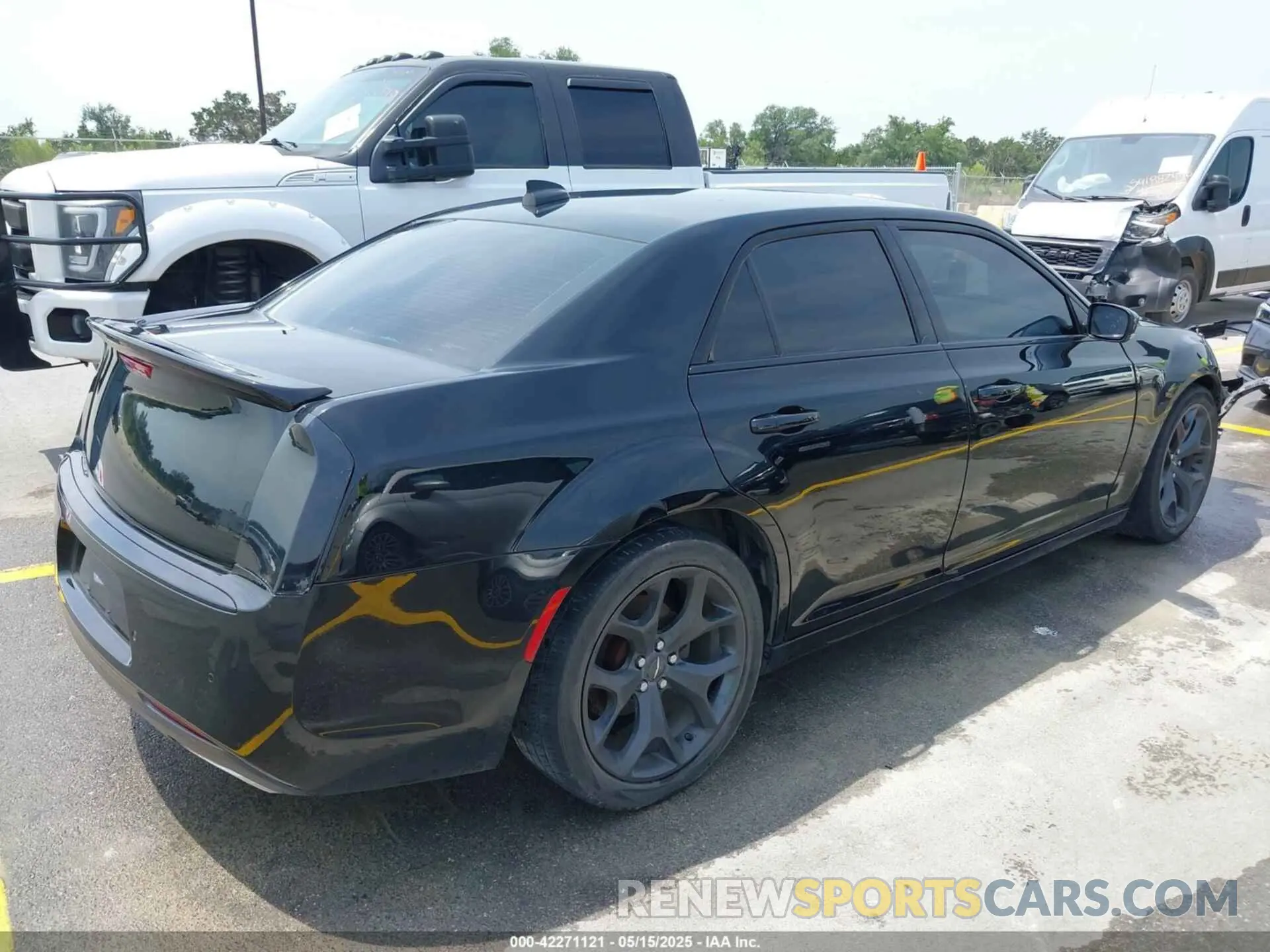 4 fotografías del automóvil dañado 2C3CCABG1MH520184 CHRYSLER 300 2021