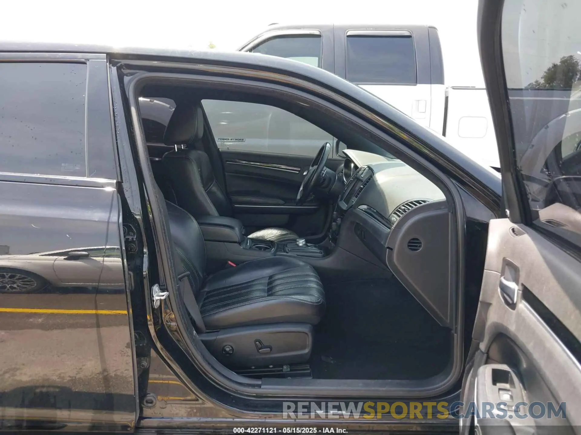 5 fotografías del automóvil dañado 2C3CCABG1MH520184 CHRYSLER 300 2021